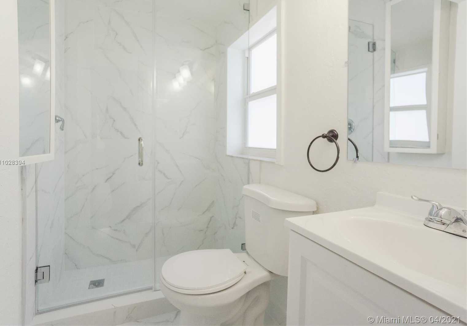 Small Image of 8934 HARDING AVE, Surfside Number 18