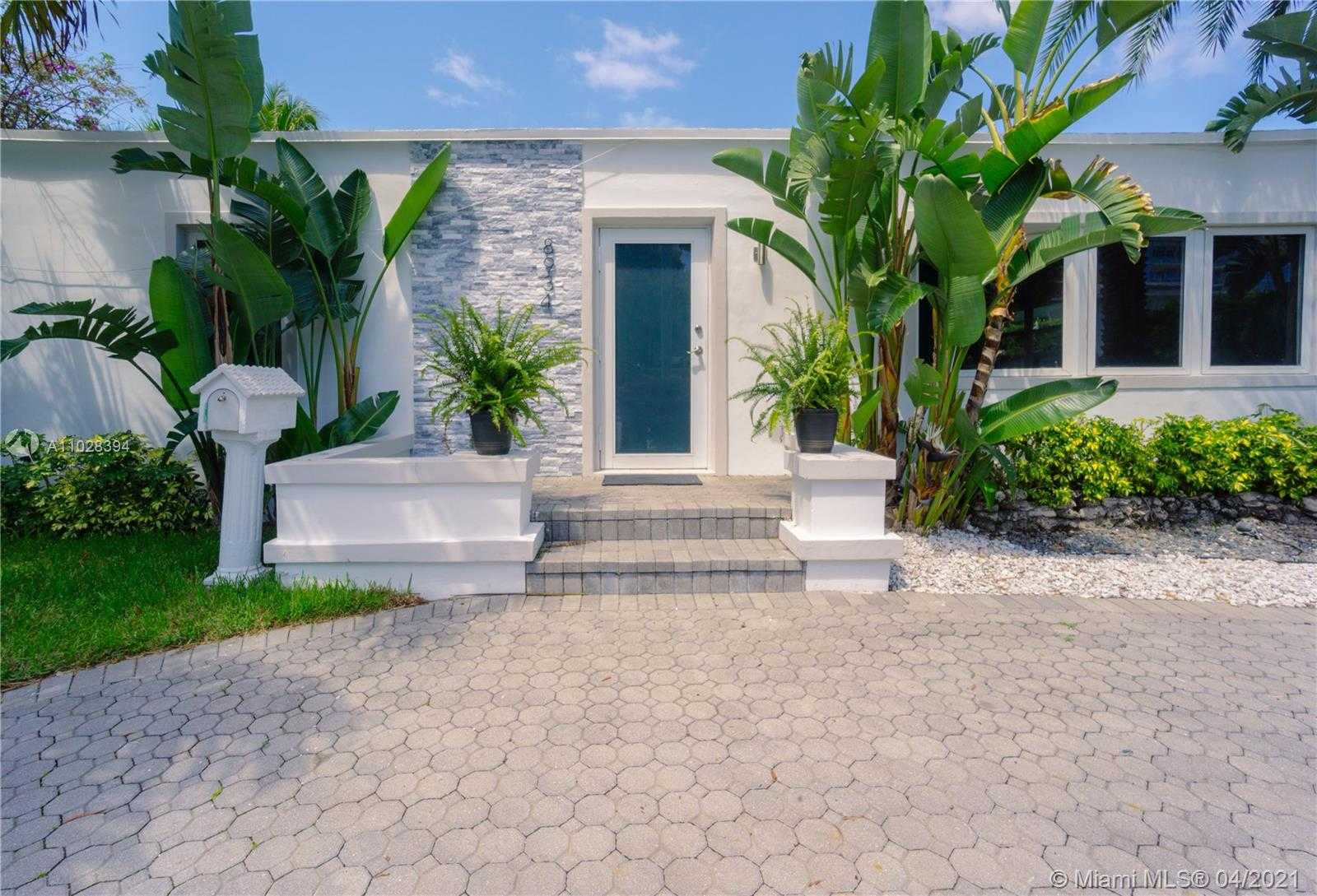 Small Image of 8934 HARDING AVE, Surfside Number 29