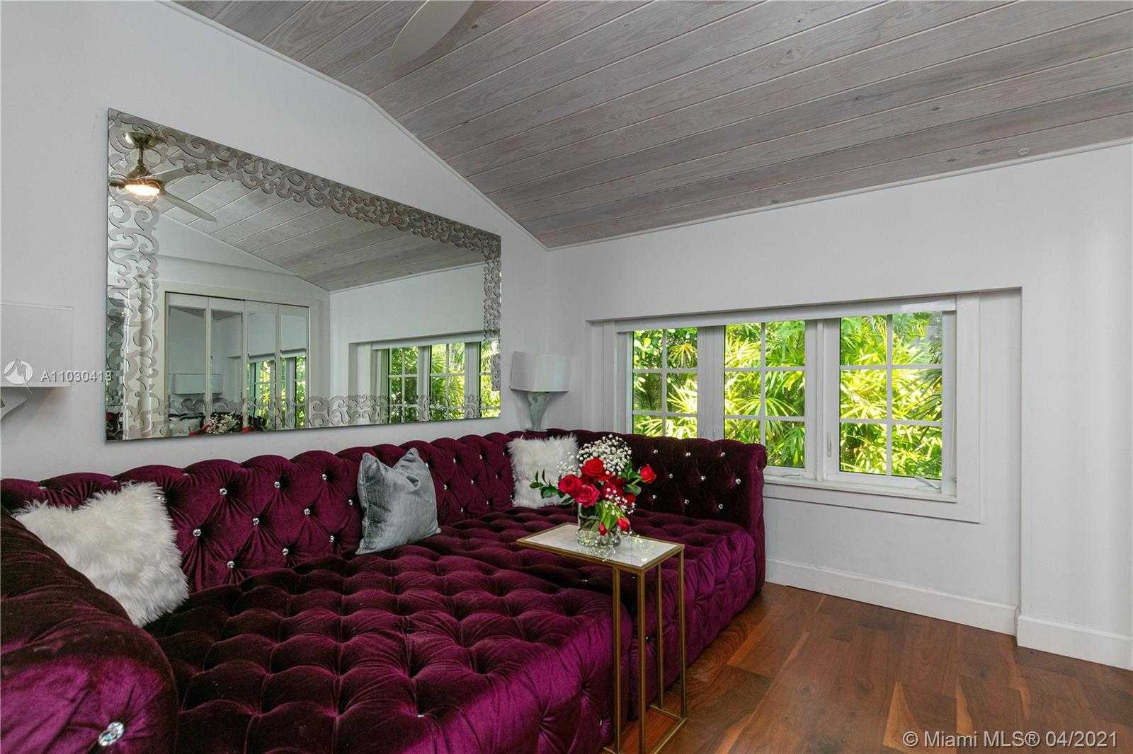 Small Image of 1244 MICHIGAN AVE, Miami Beach Number 16