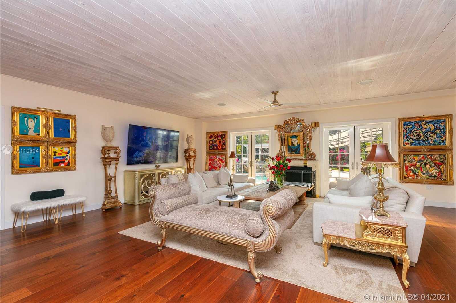 Small Image of 1244 MICHIGAN AVE, Miami Beach Number 2
