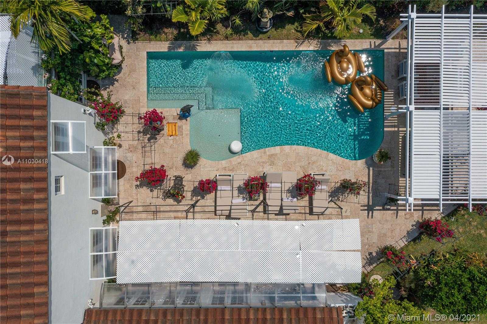 Small Image of 1244 MICHIGAN AVE, Miami Beach Number 47