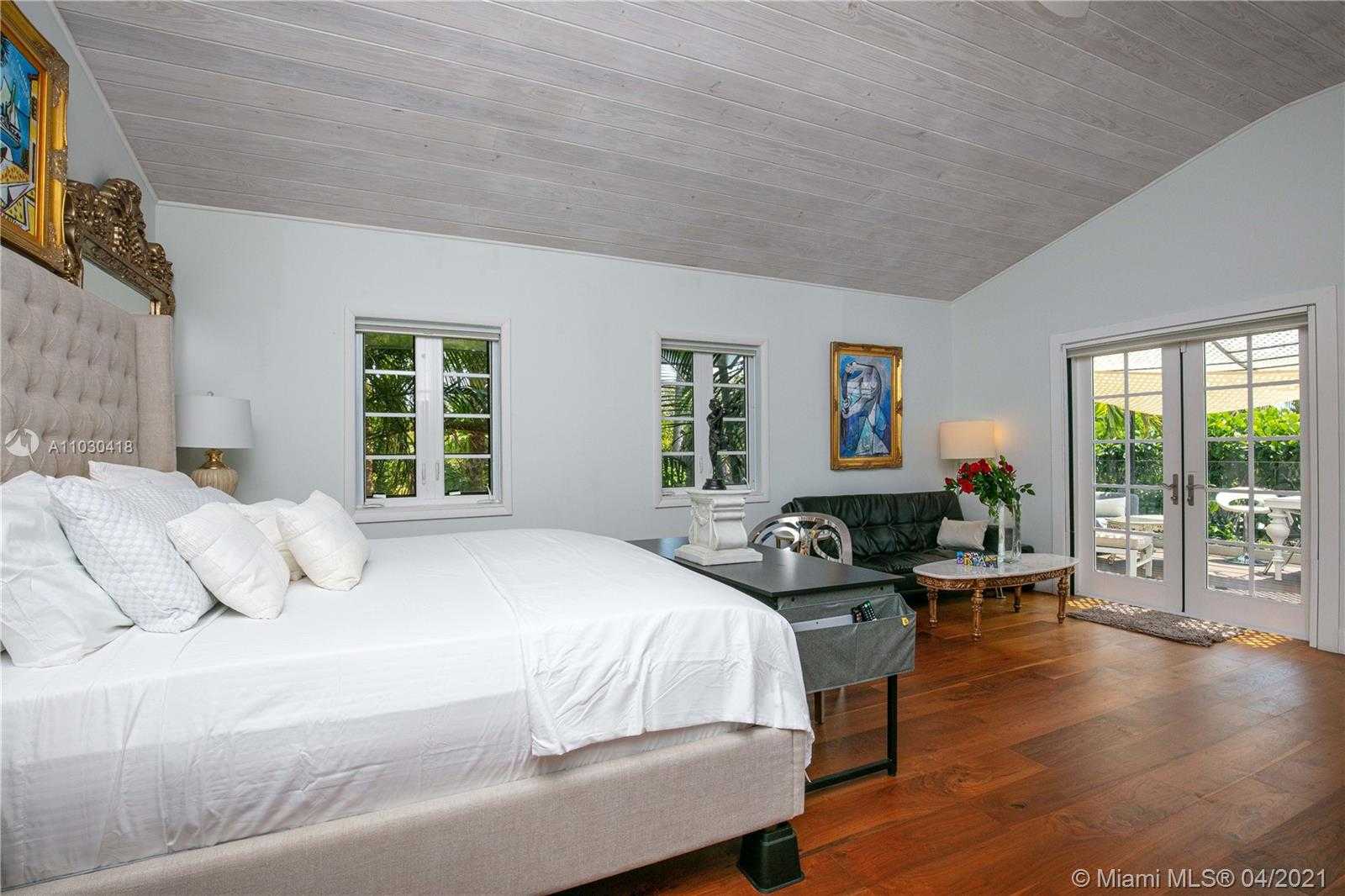 Small Image of 1244 MICHIGAN AVE, Miami Beach Number 8
