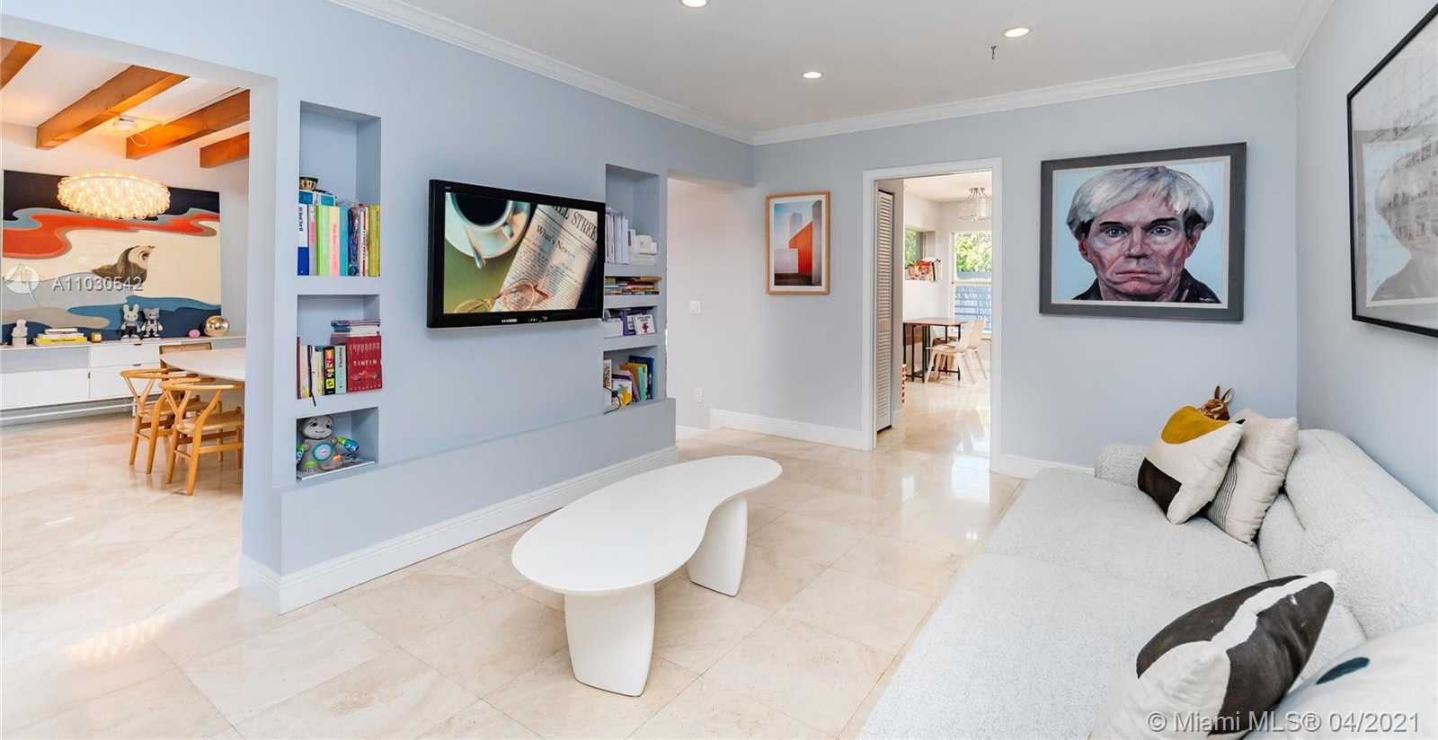 Small Image of 385 WEST HEATHER DR, Key Biscayne Number 6