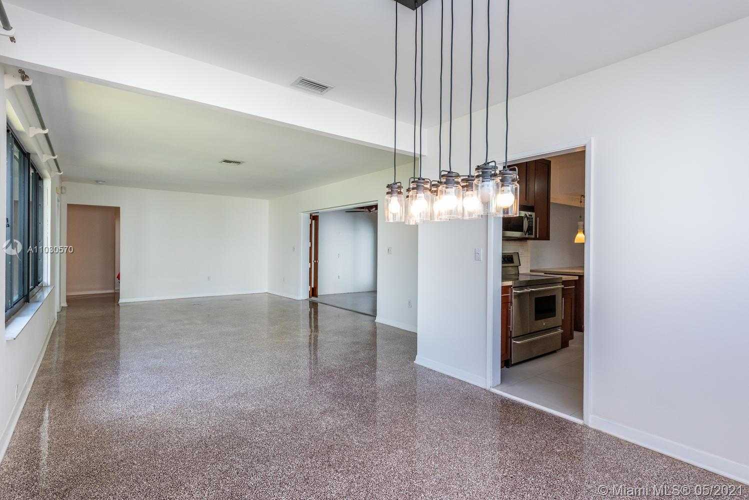 Small Image of 454 NORTH EAST 93 ST, Miami Shores Number 17