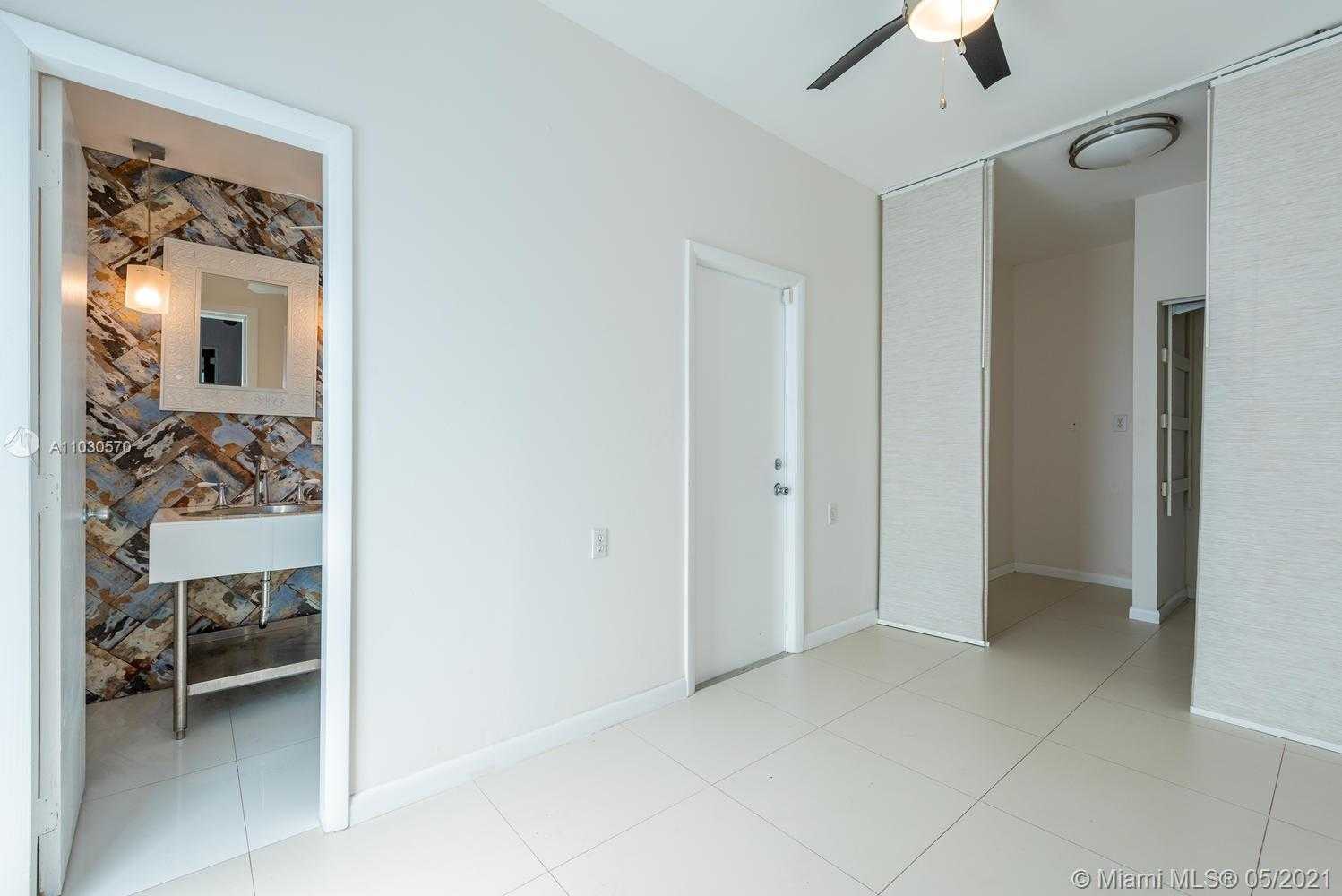 Small Image of 454 NORTH EAST 93 ST, Miami Shores Number 25