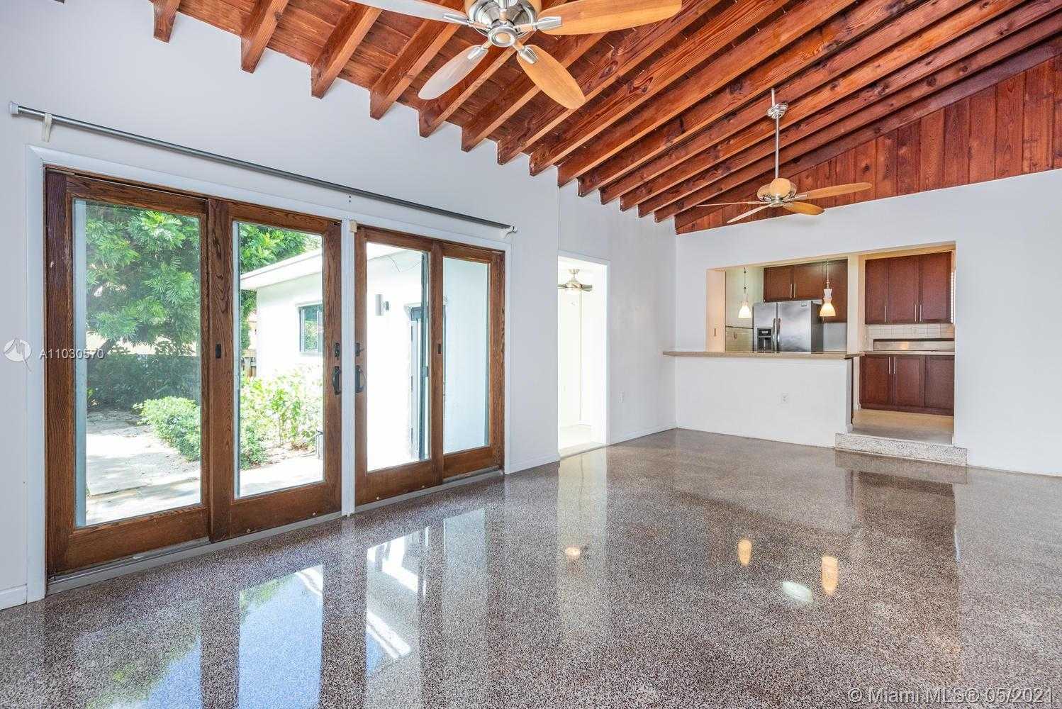 Small Image of 454 NORTH EAST 93 ST, Miami Shores Number 3