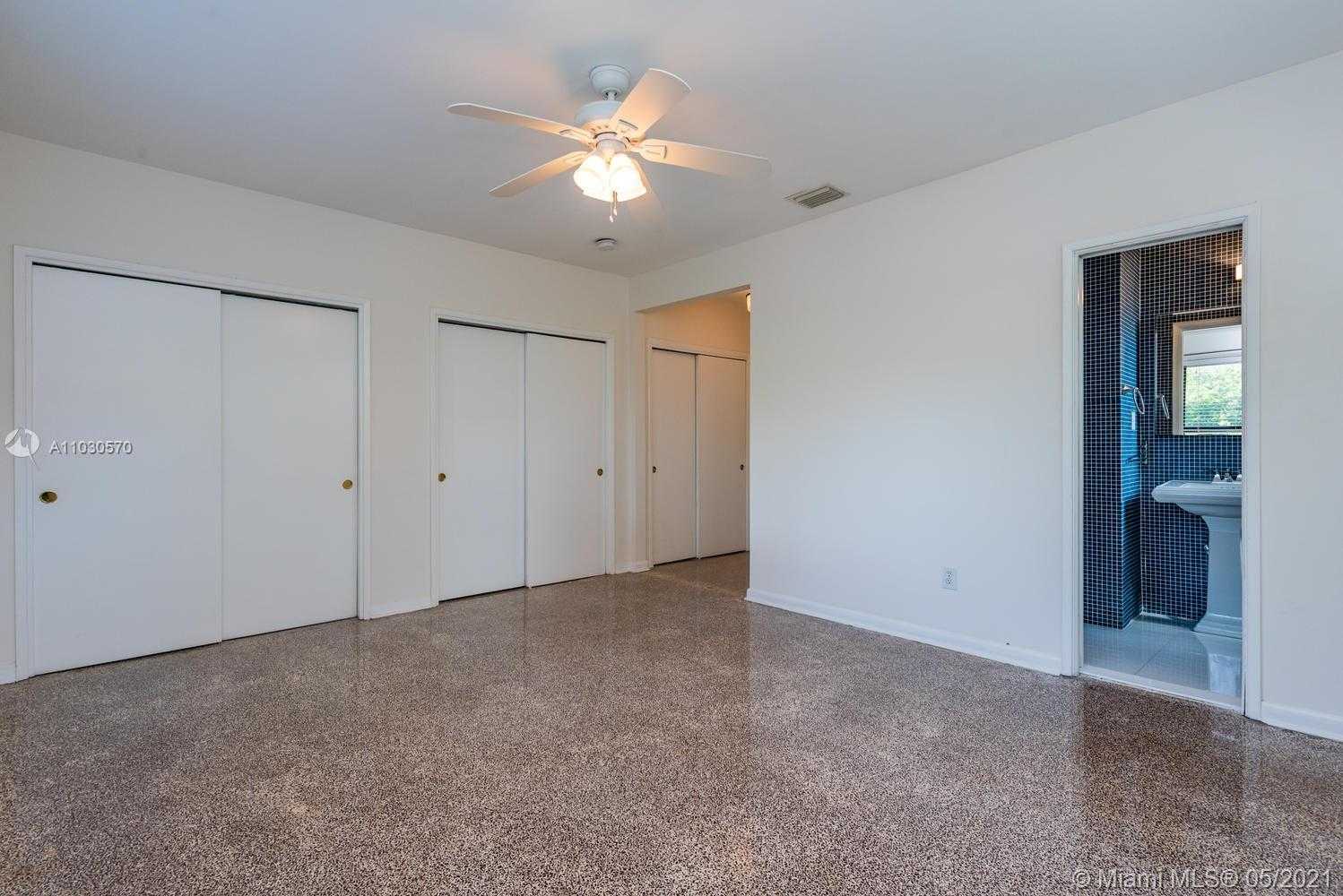 Small Image of 454 NORTH EAST 93 ST, Miami Shores Number 30