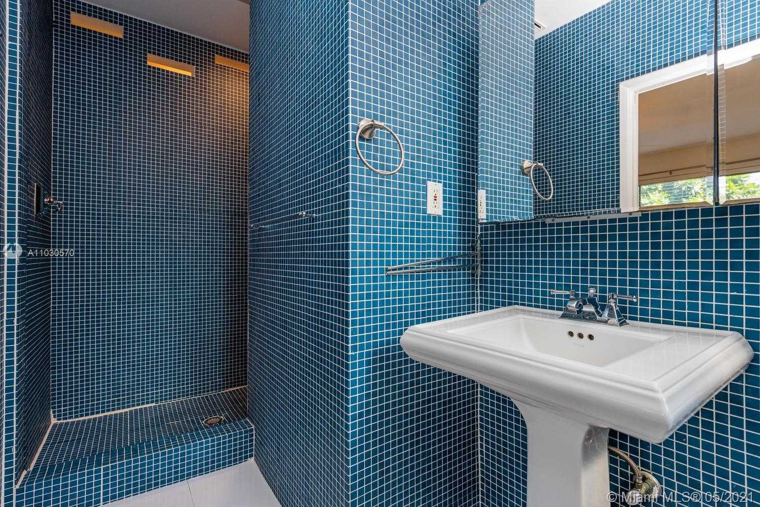 Small Image of 454 NORTH EAST 93 ST, Miami Shores Number 31