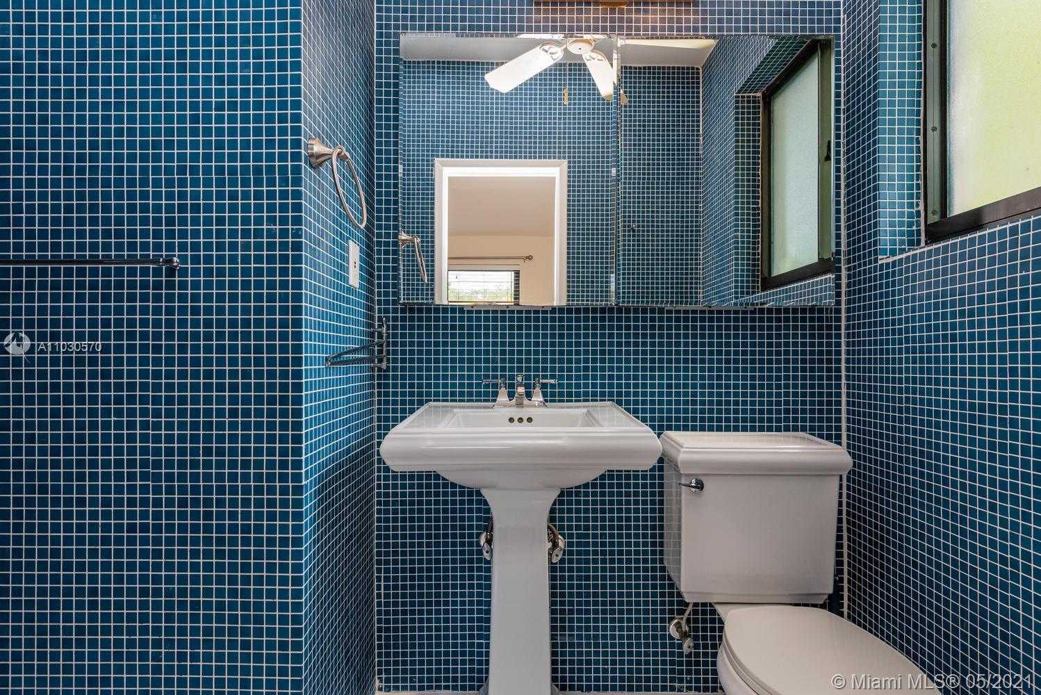 Small Image of 454 NORTH EAST 93 ST, Miami Shores Number 32