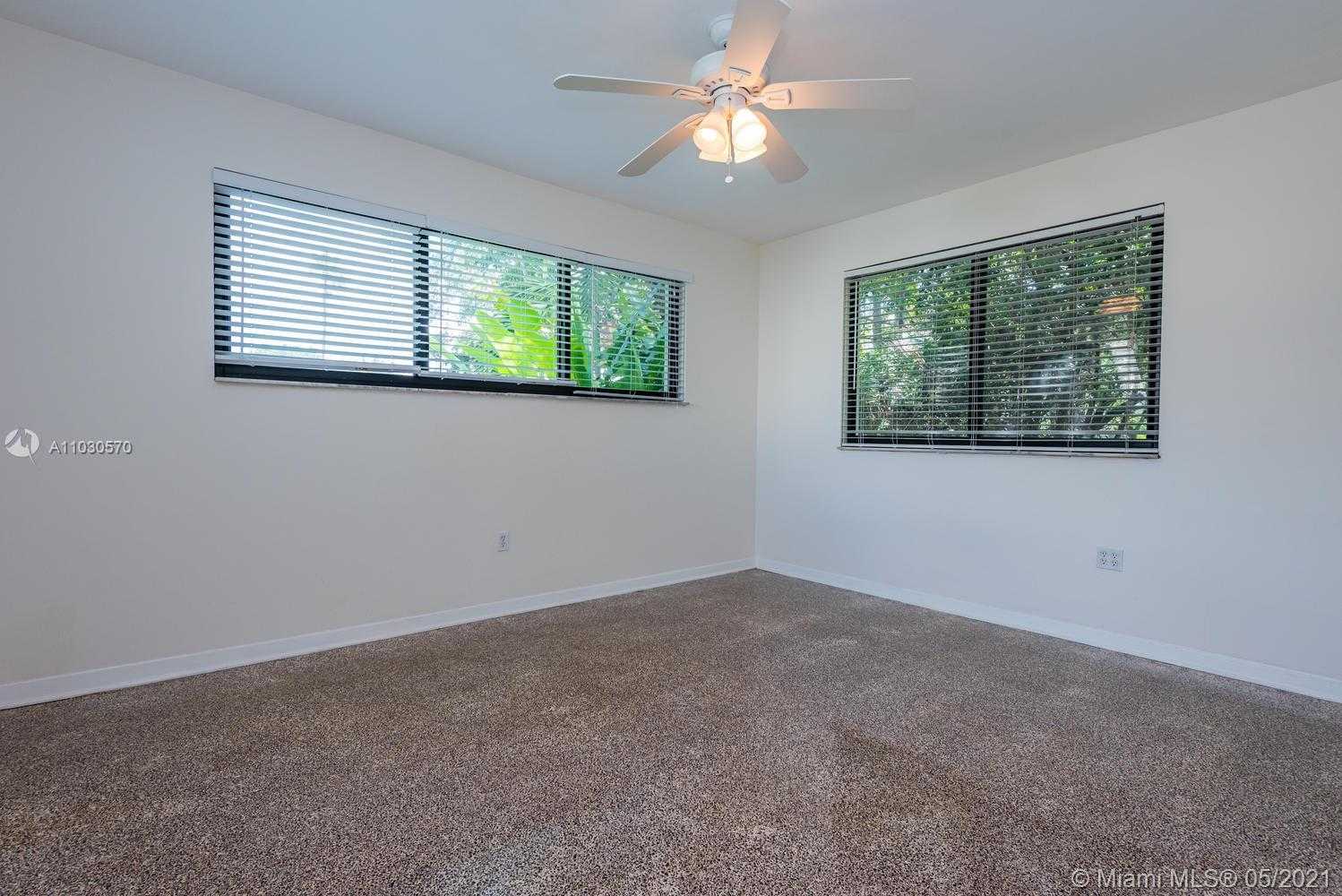 Small Image of 454 NORTH EAST 93 ST, Miami Shores Number 38