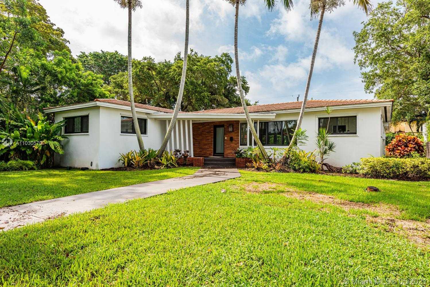 Small Image of 454 NORTH EAST 93 ST, Miami Shores Number 4