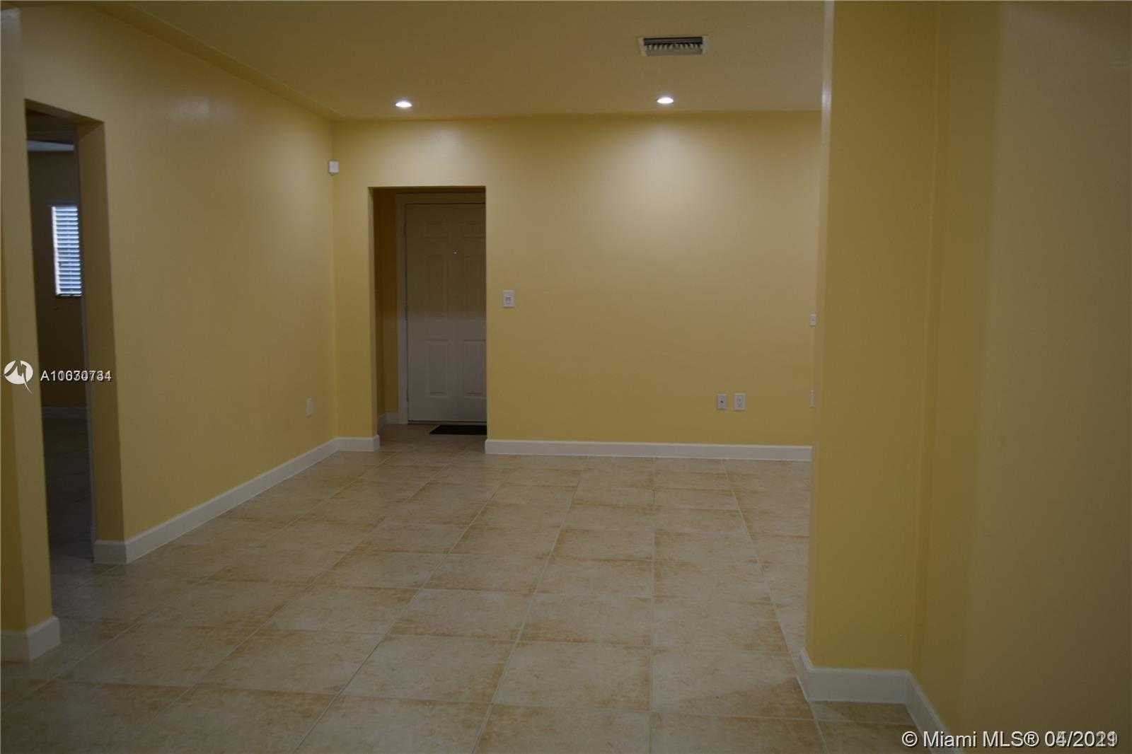 Small Image of 331 SANTANDER AVE #335, Coral Gables Number 7