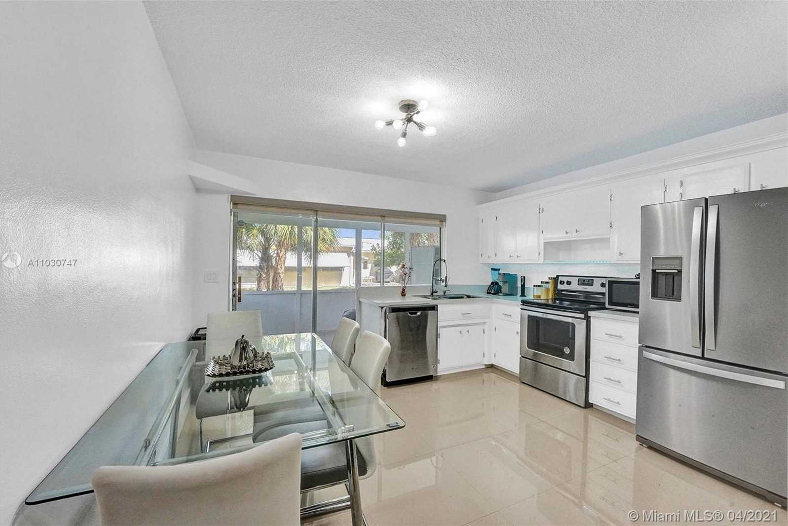 Small Image of 5404 NORTH WEST 25TH AVE, Tamarac Number 12
