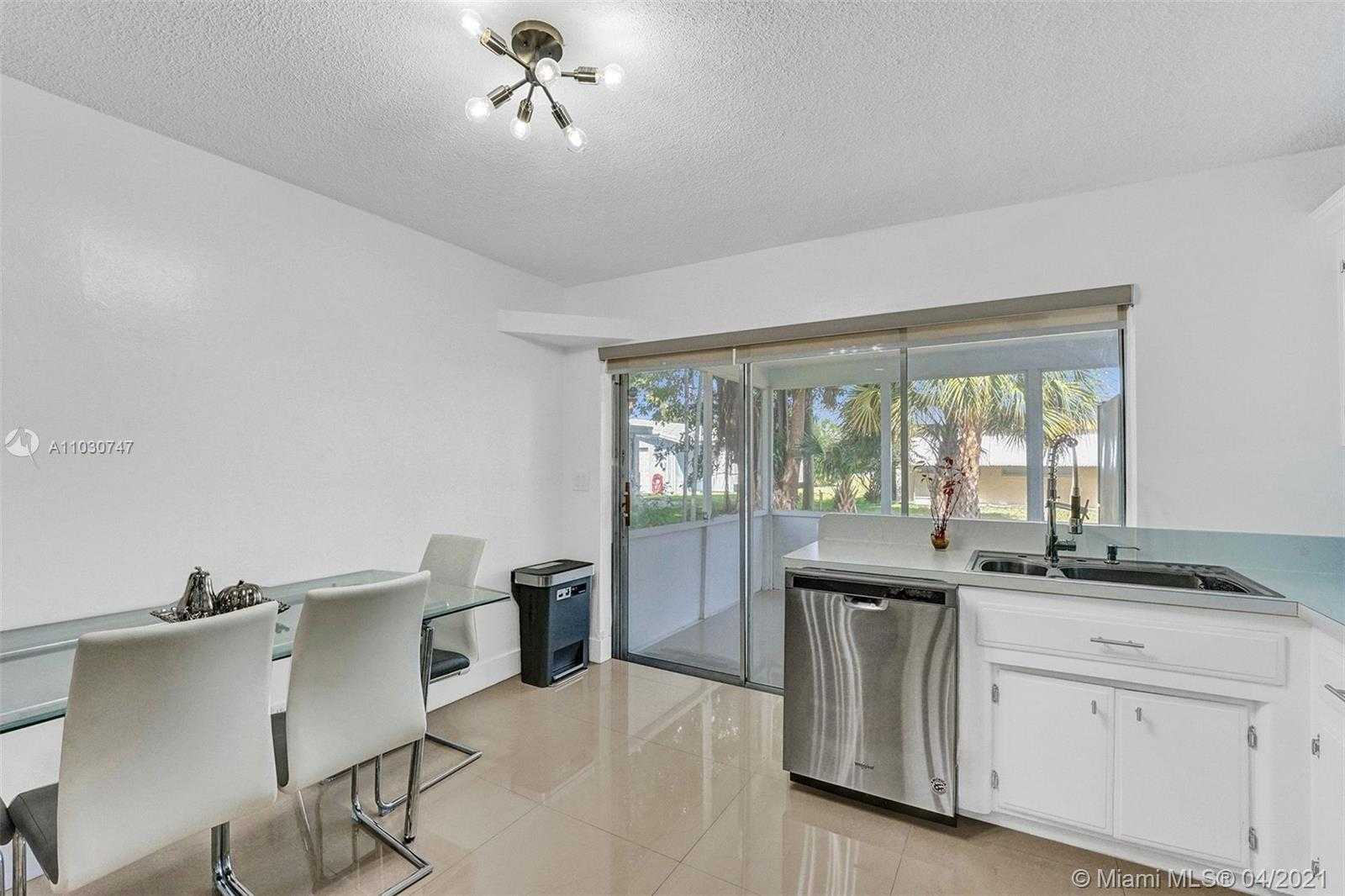 Small Image of 5404 NORTH WEST 25TH AVE, Tamarac Number 13