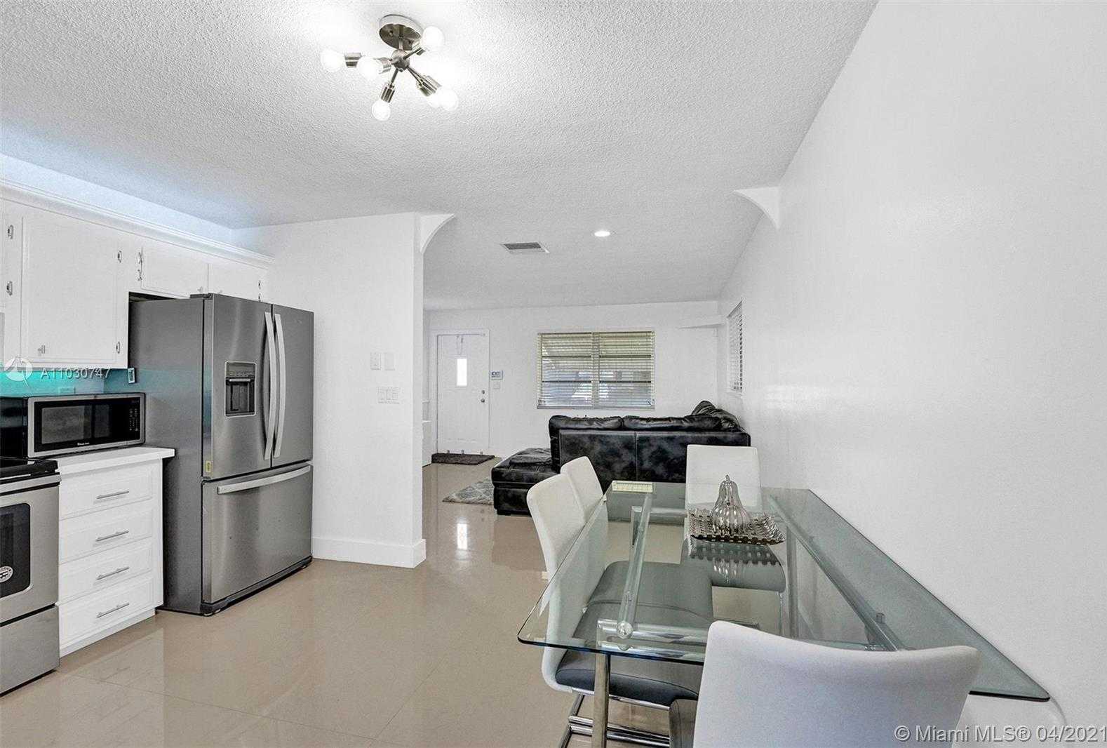 Small Image of 5404 NORTH WEST 25TH AVE, Tamarac Number 18