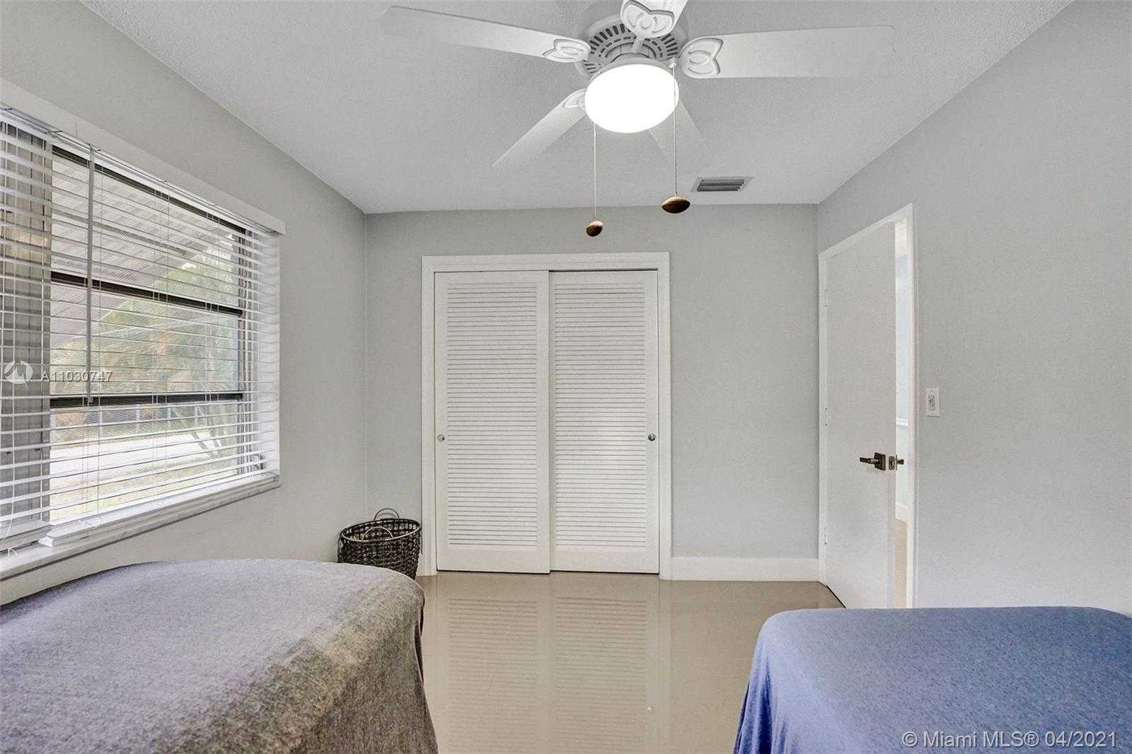 Small Image of 5404 NORTH WEST 25TH AVE, Tamarac Number 21