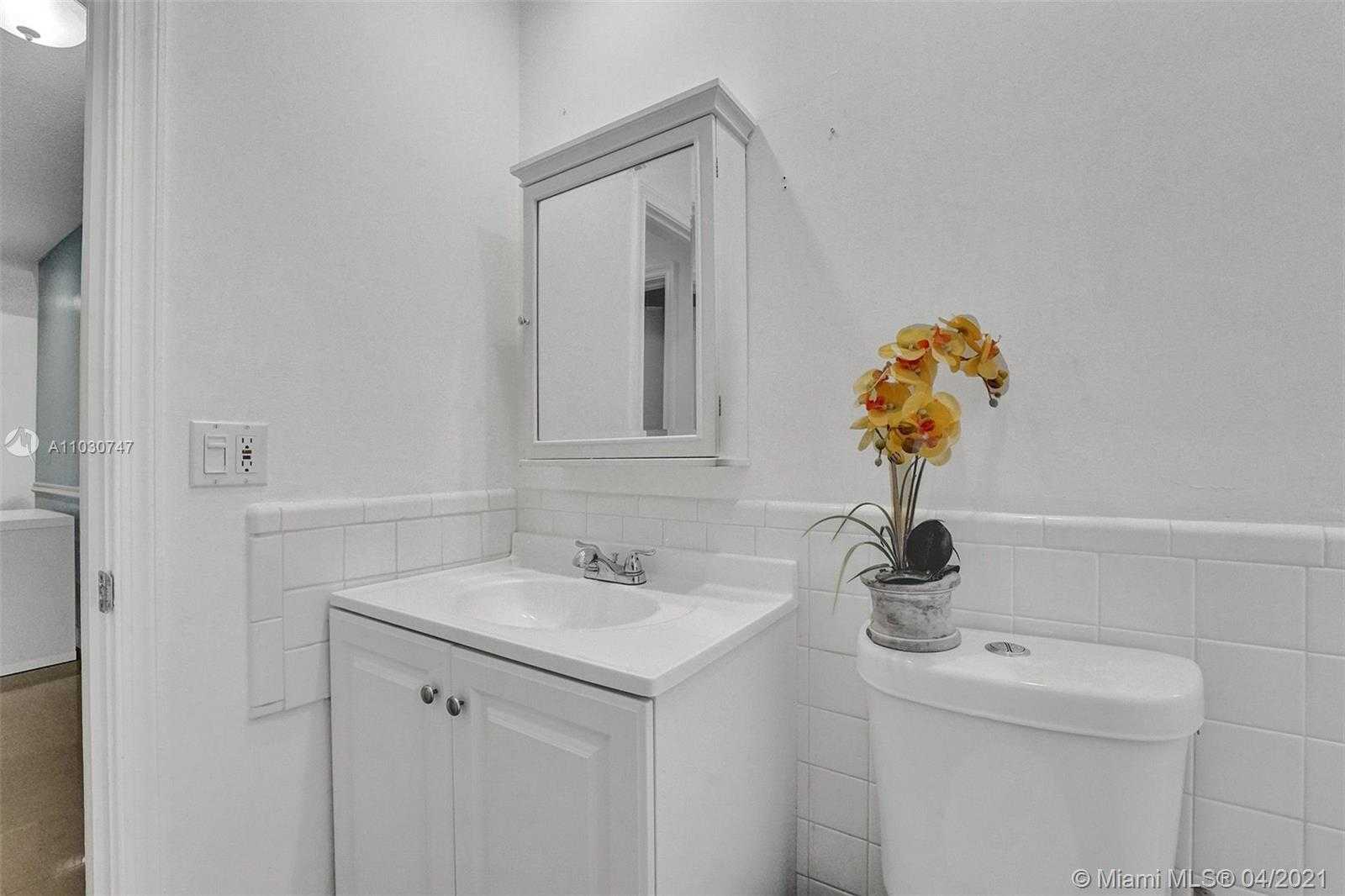 Small Image of 5404 NORTH WEST 25TH AVE, Tamarac Number 23