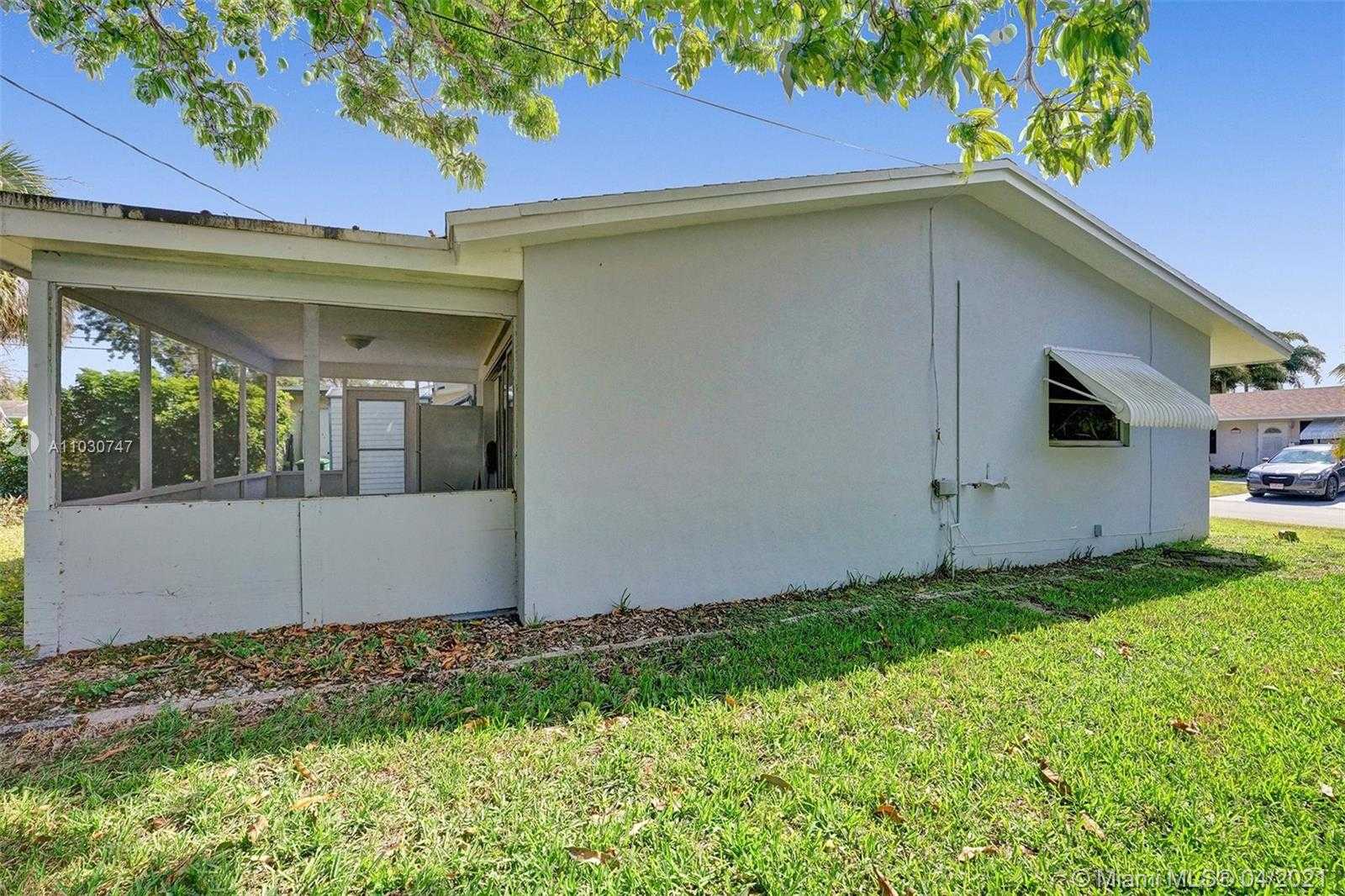 Small Image of 5404 NORTH WEST 25TH AVE, Tamarac Number 7