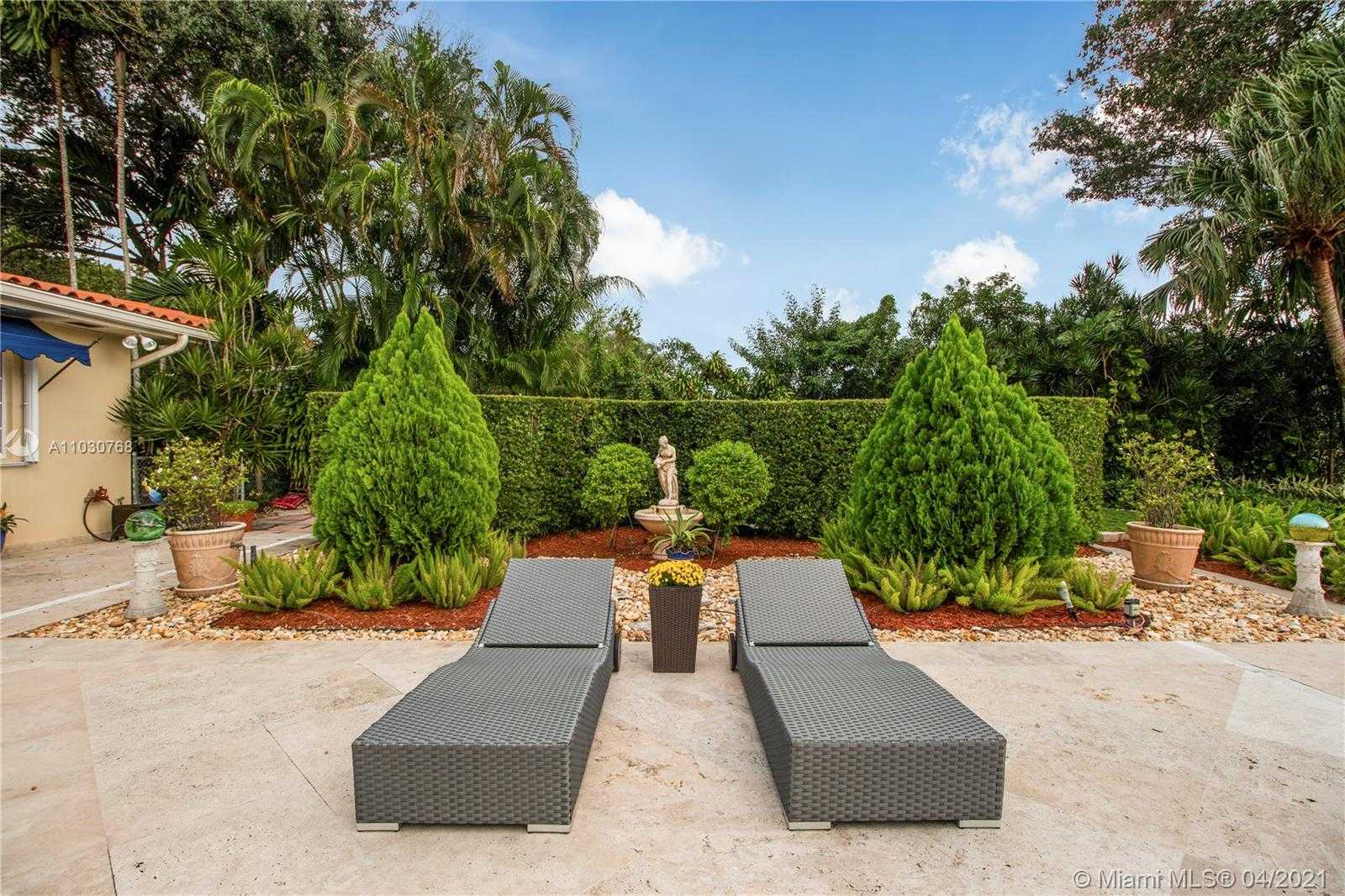 Small Image of 1216 ALFONSO AVE, Coral Gables Number 26