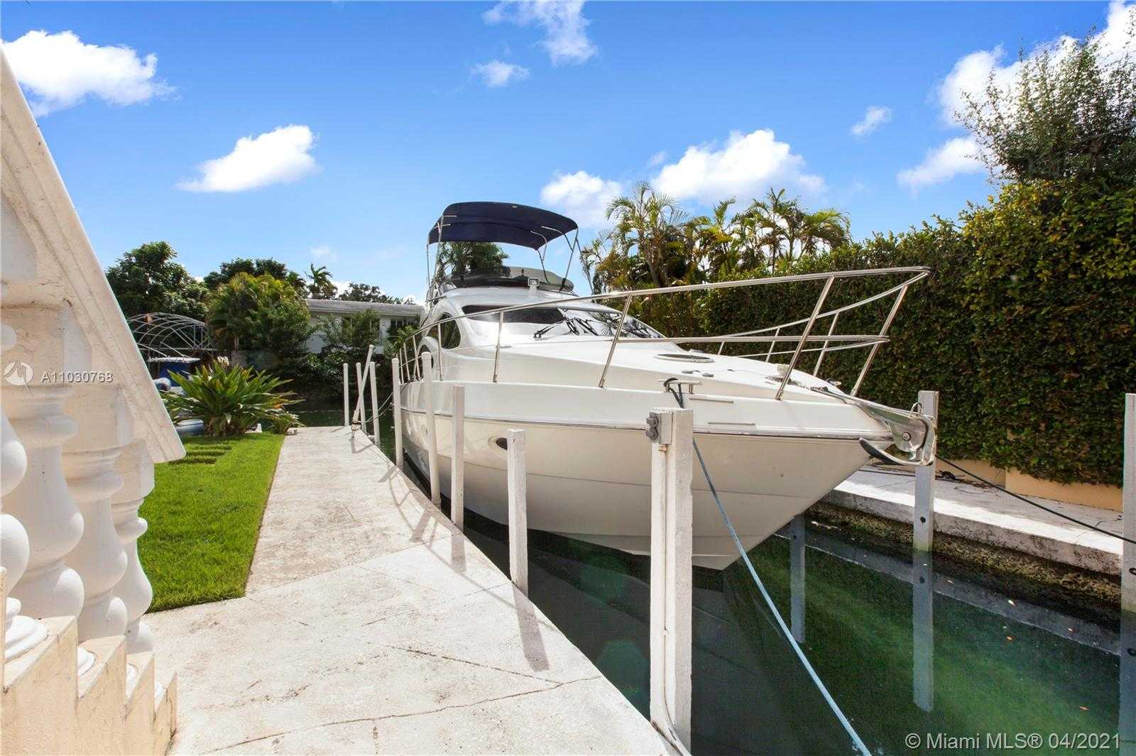 Small Image of 1216 ALFONSO AVE, Coral Gables Number 28