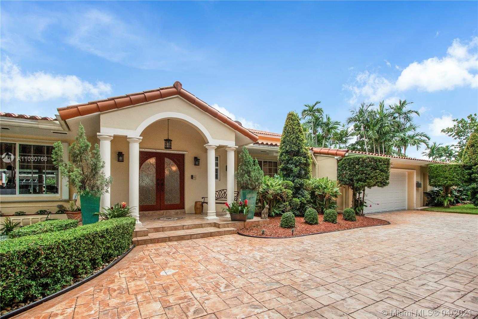 Small Image of 1216 ALFONSO AVE, Coral Gables Number 31