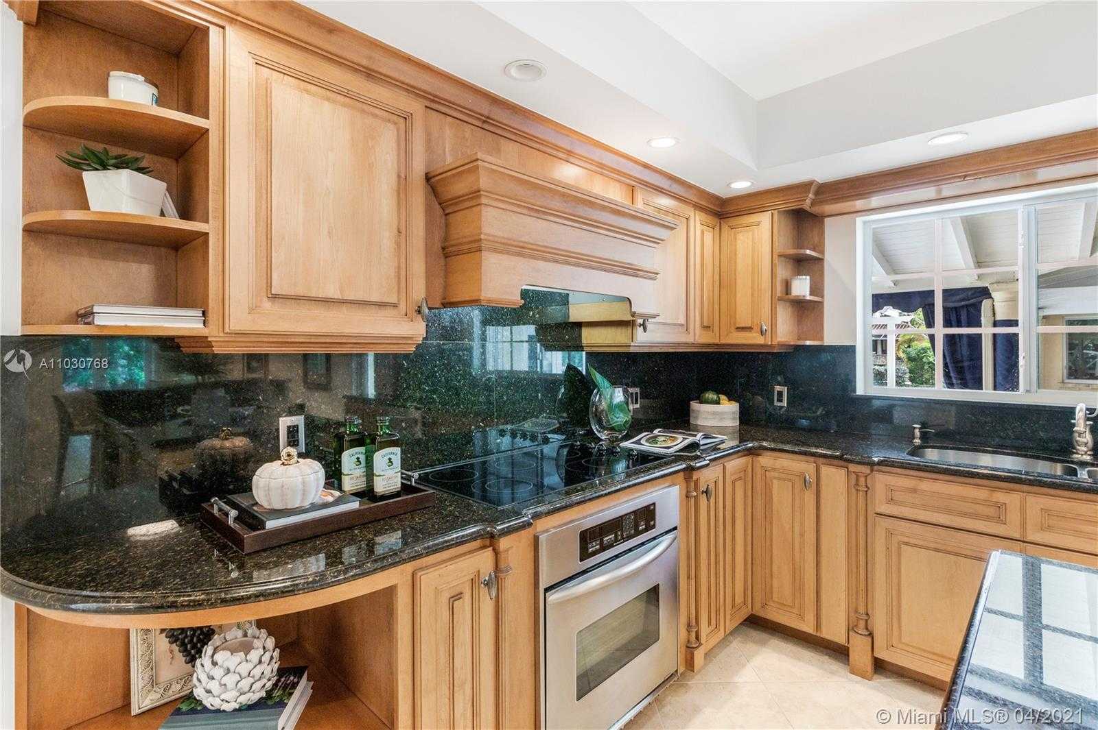 Small Image of 1216 ALFONSO AVE, Coral Gables Number 8