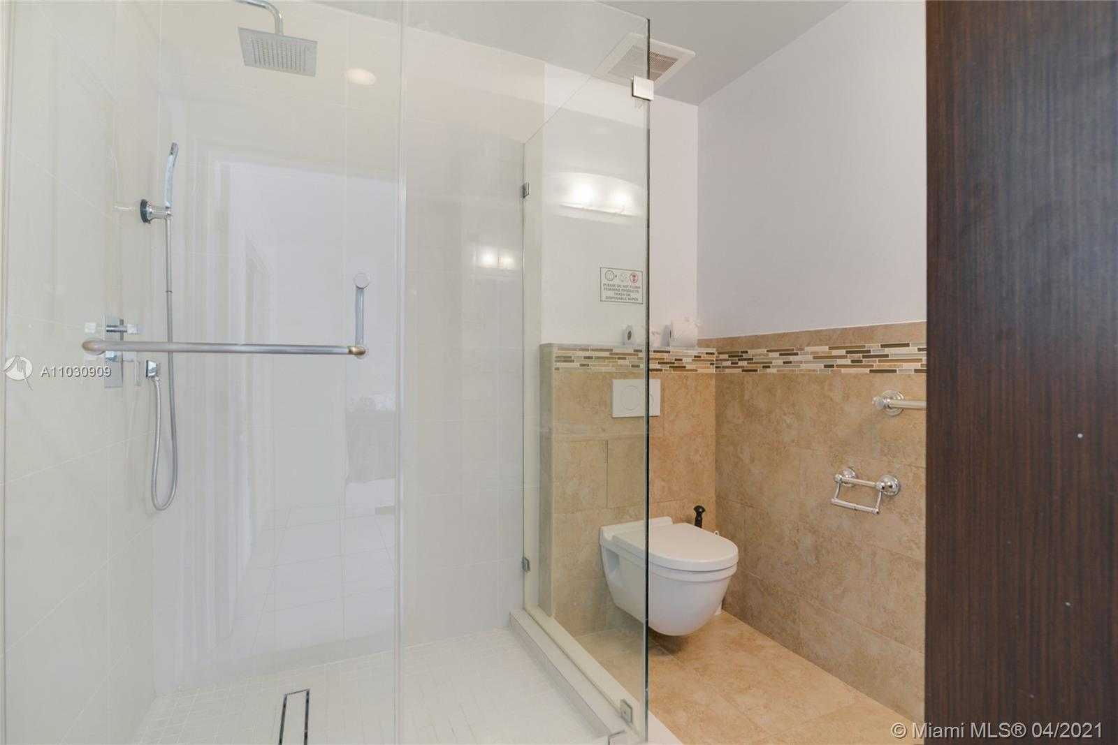 Small Image of 2555 NORTH EAST 202ND ST, Miami Number 8