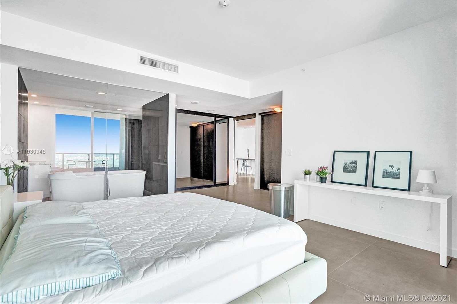 Small Image of 900 BISCAYNE BLVD #6205, Miami Number 20
