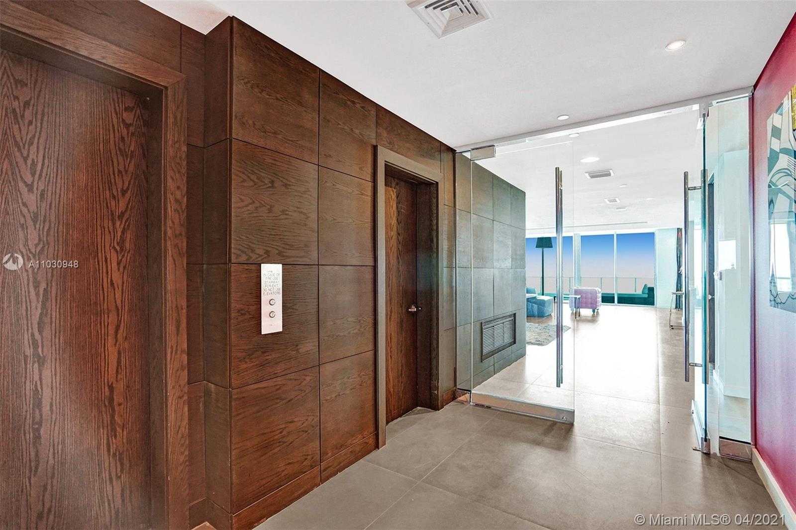 Small Image of 900 BISCAYNE BLVD #6205, Miami Number 3