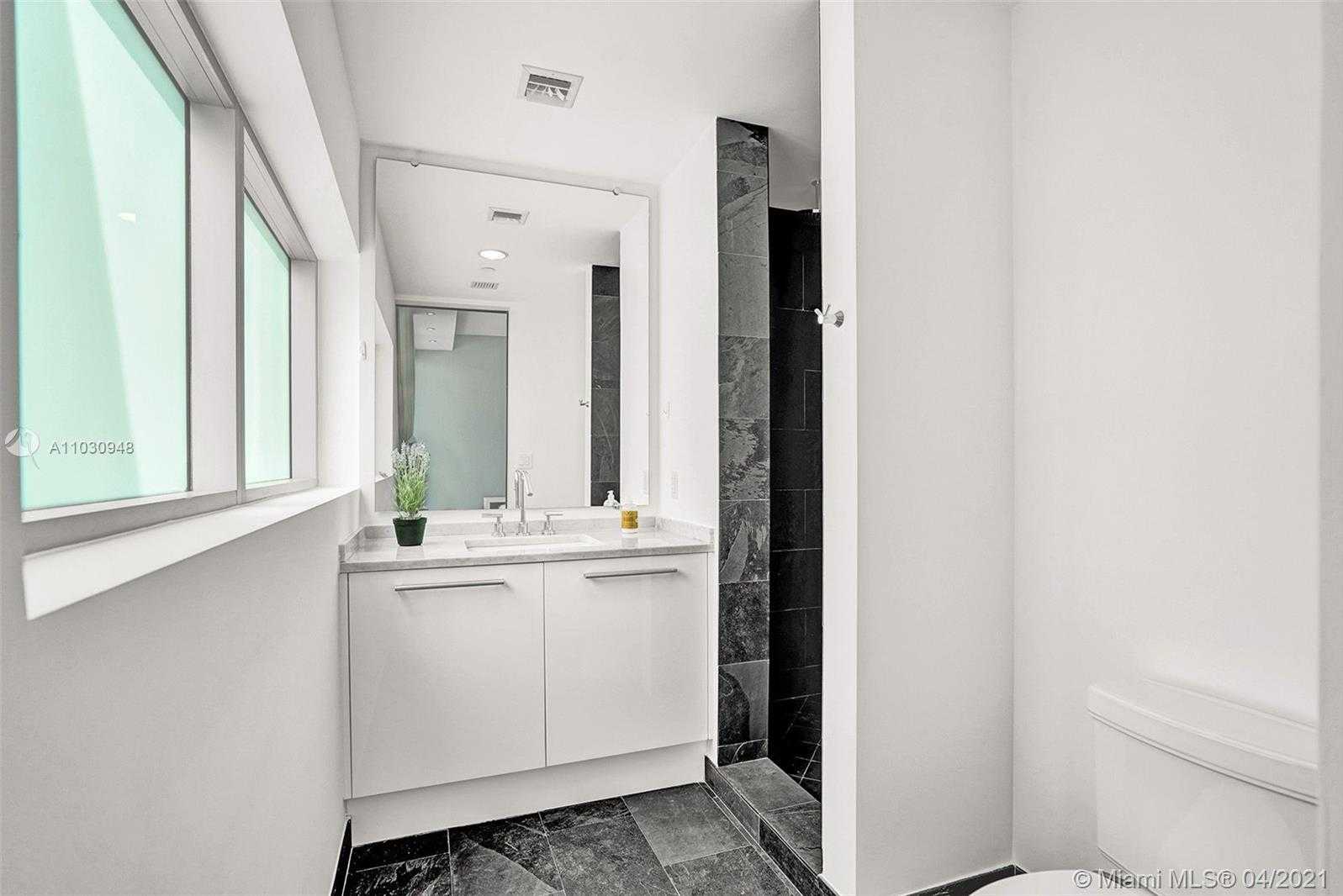 Small Image of 900 BISCAYNE BLVD #6205, Miami Number 33