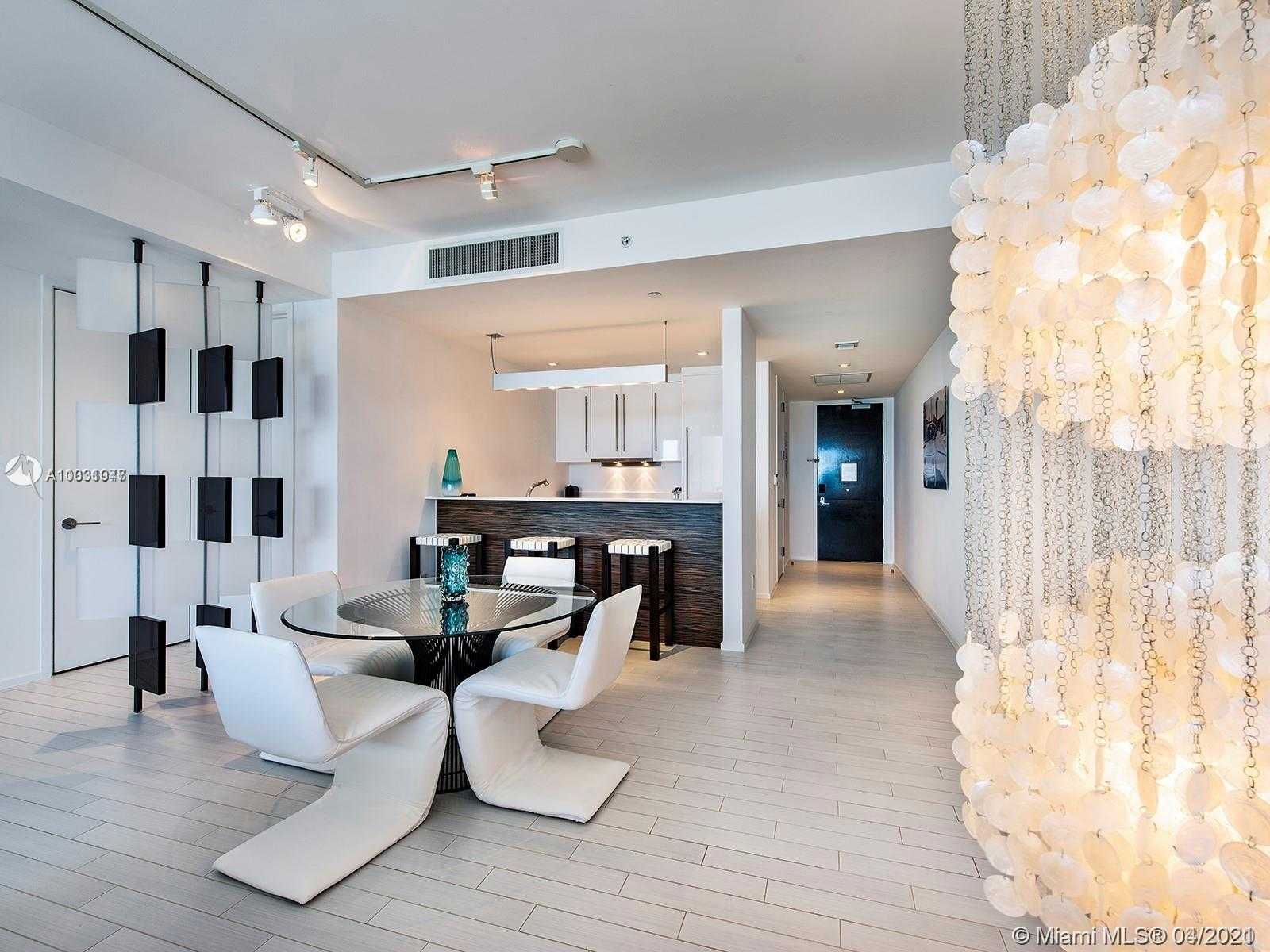 Small Image of 2201 COLLINS AVE #1519, Miami Beach Number 5