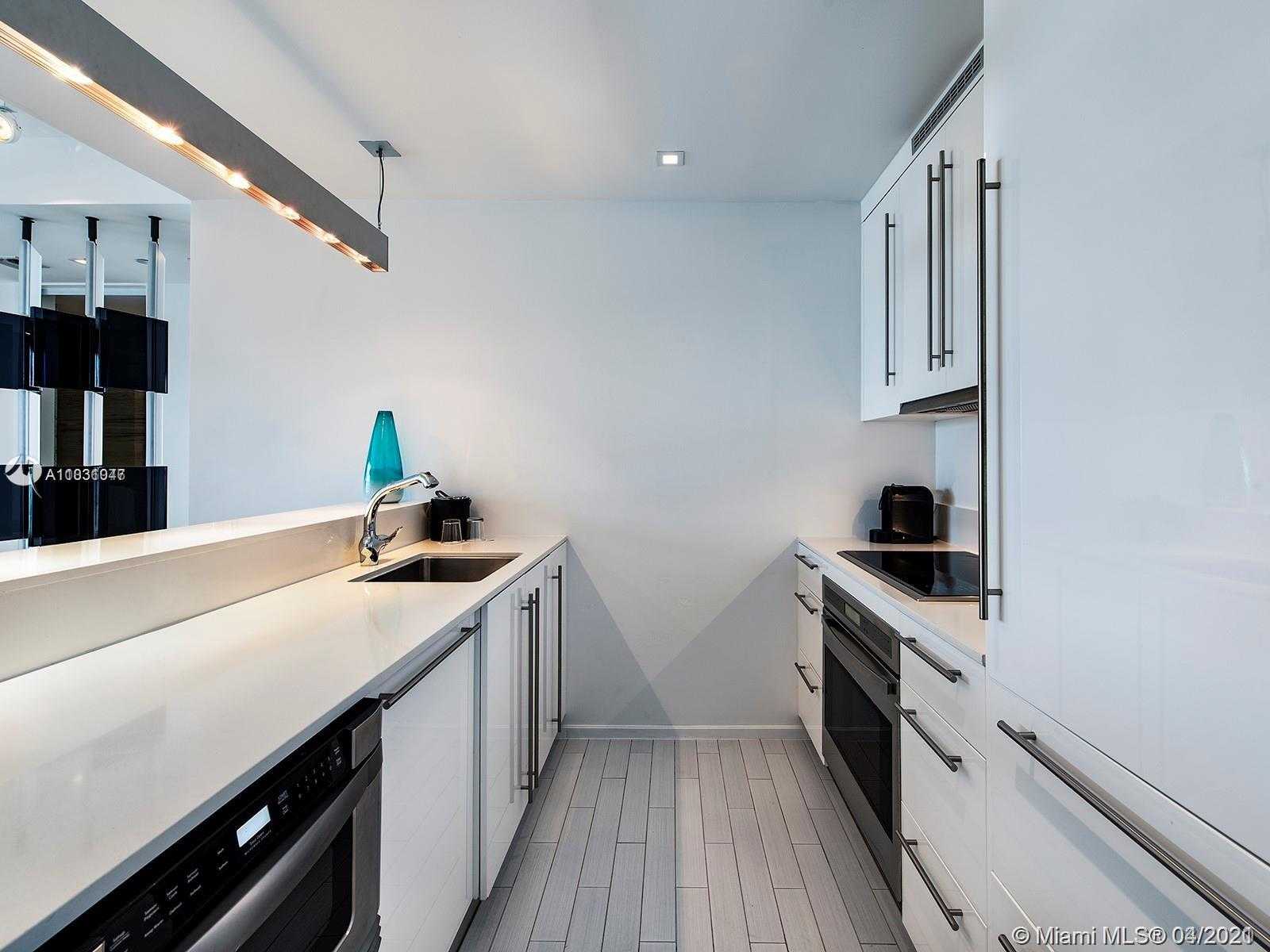 Small Image of 2201 COLLINS AVE #1519, Miami Beach Number 6