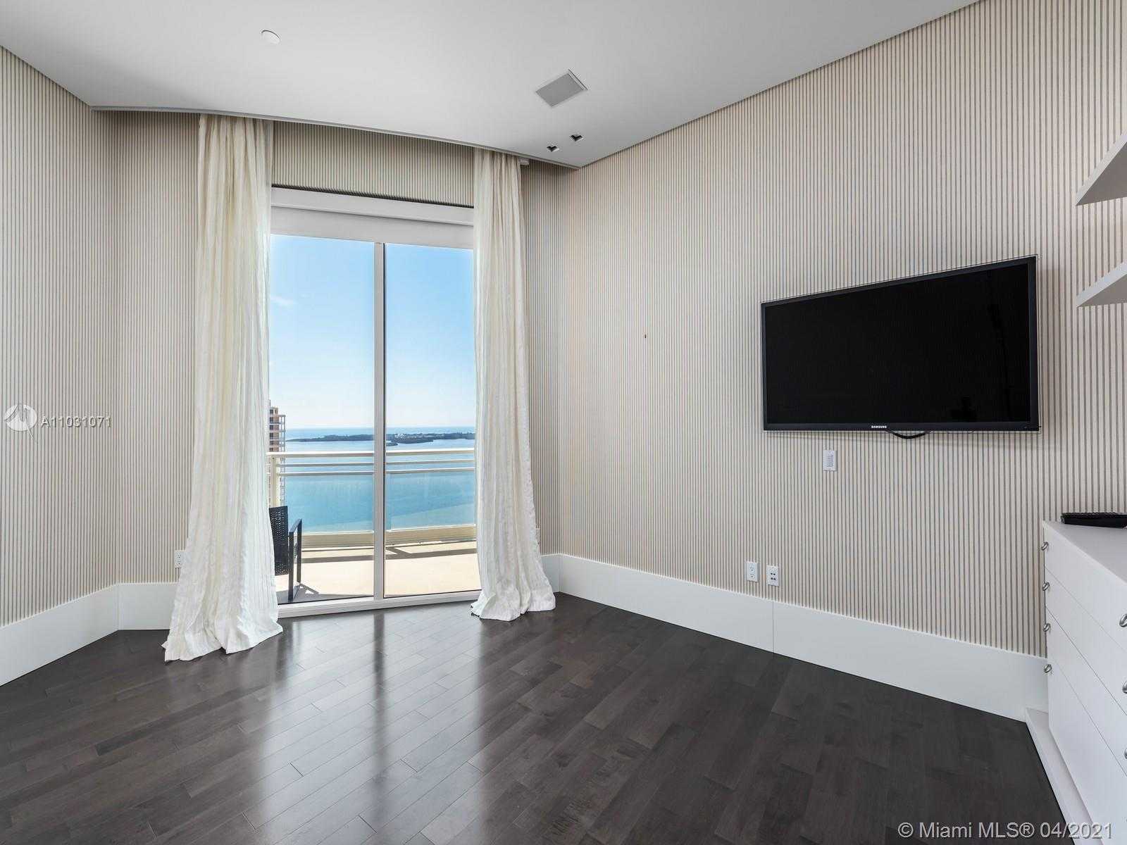 Small Image of 900 BRICKELL KEY BLVD #2903, Miami Number 12
