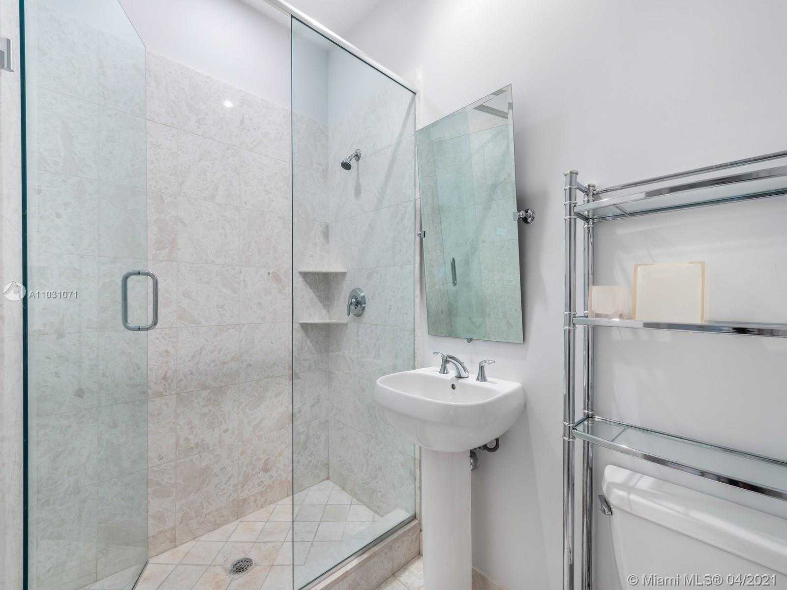 Small Image of 900 BRICKELL KEY BLVD #2903, Miami Number 18