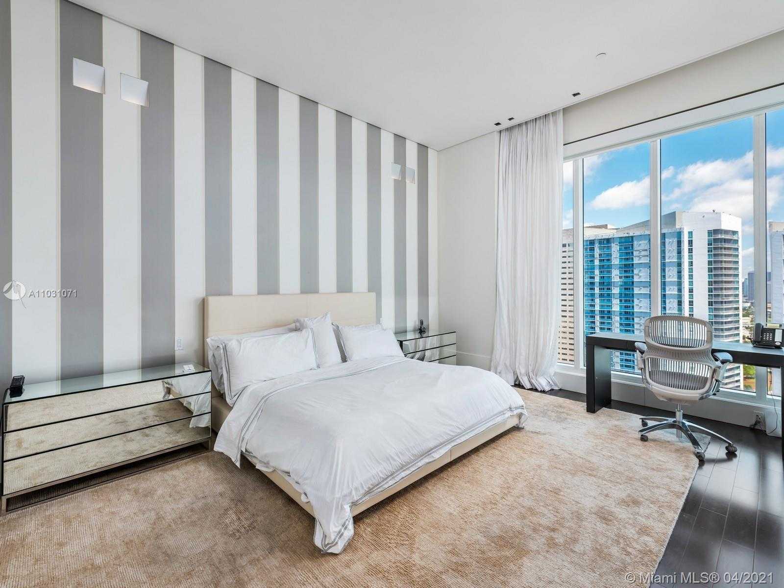 Small Image of 900 BRICKELL KEY BLVD #2903, Miami Number 22