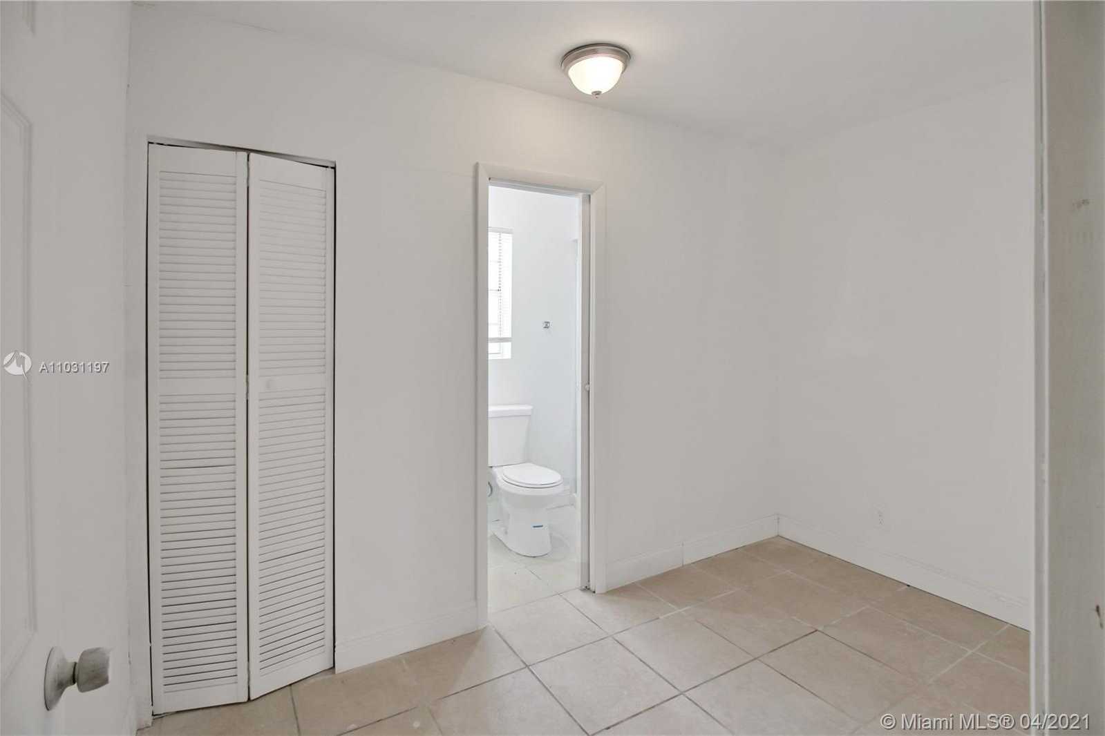 Small Image of 1160 WEST 26TH CT #D, Riviera Beach Number 10
