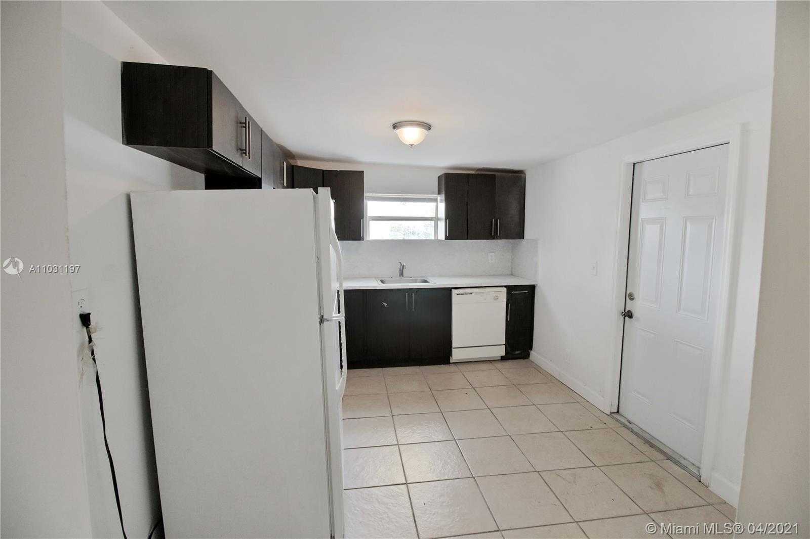 Small Image of 1160 WEST 26TH CT #D, Riviera Beach Number 4