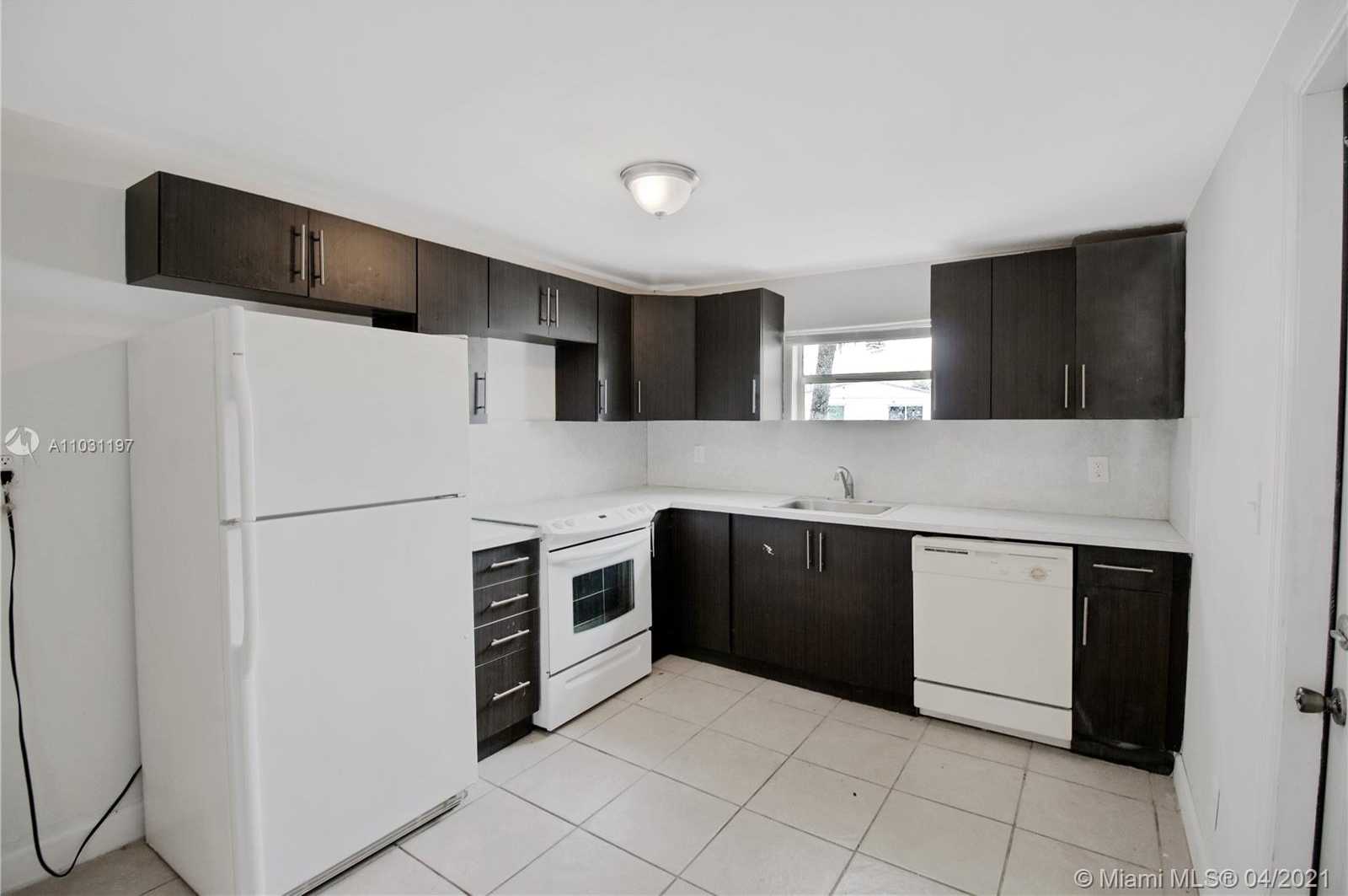 Small Image of 1160 WEST 26TH CT #D, Riviera Beach Number 5