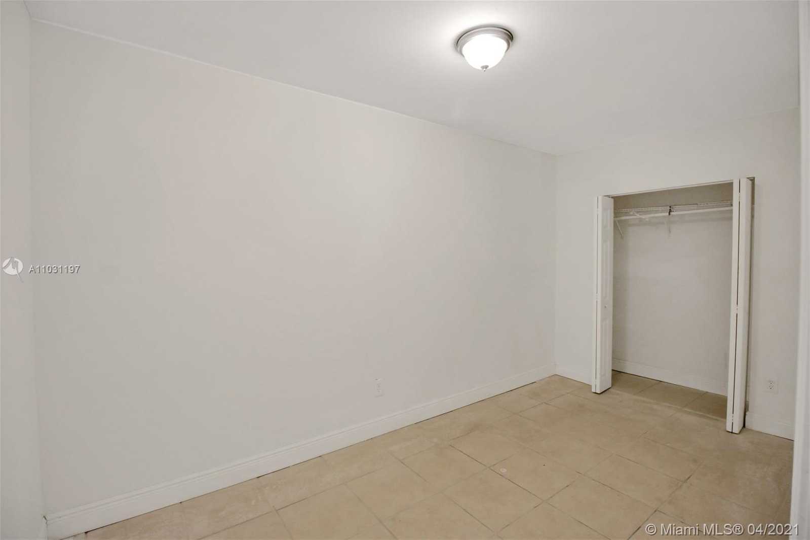 Small Image of 1160 WEST 26TH CT #D, Riviera Beach Number 8