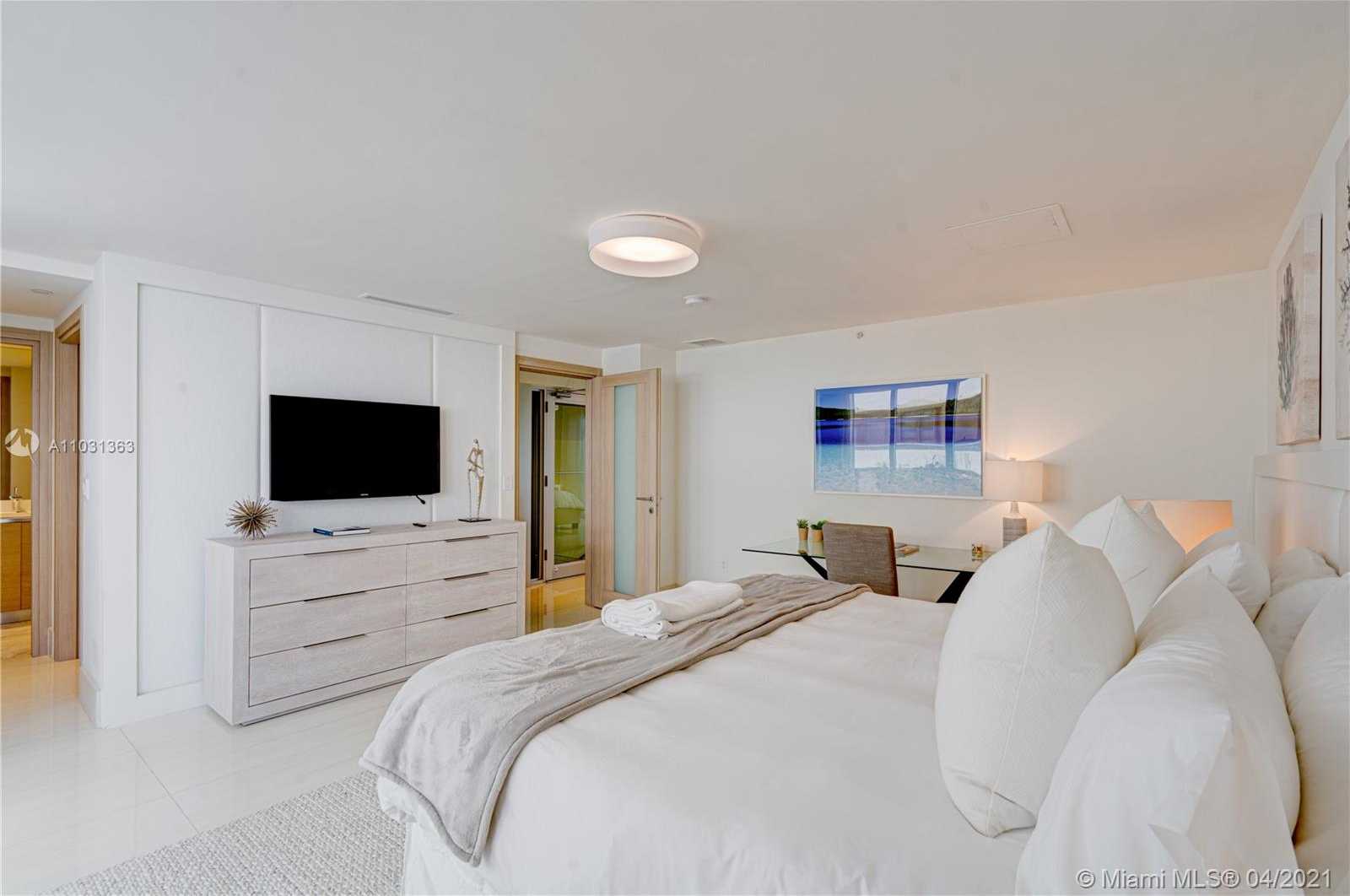 Small Image of 9501 COLLINS AVE #2, Surfside Number 18