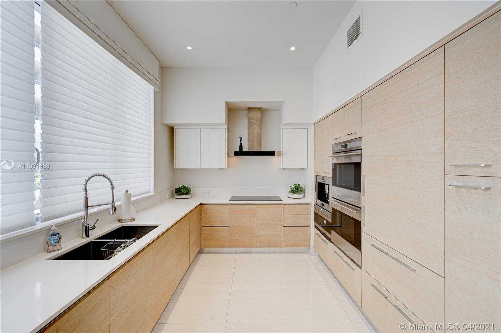Small Image of 9501 COLLINS AVE #2, Surfside Number 7
