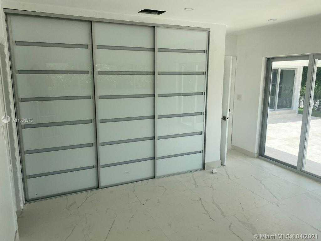 Small Image of 9257 BAY DR #., Surfside Number 14