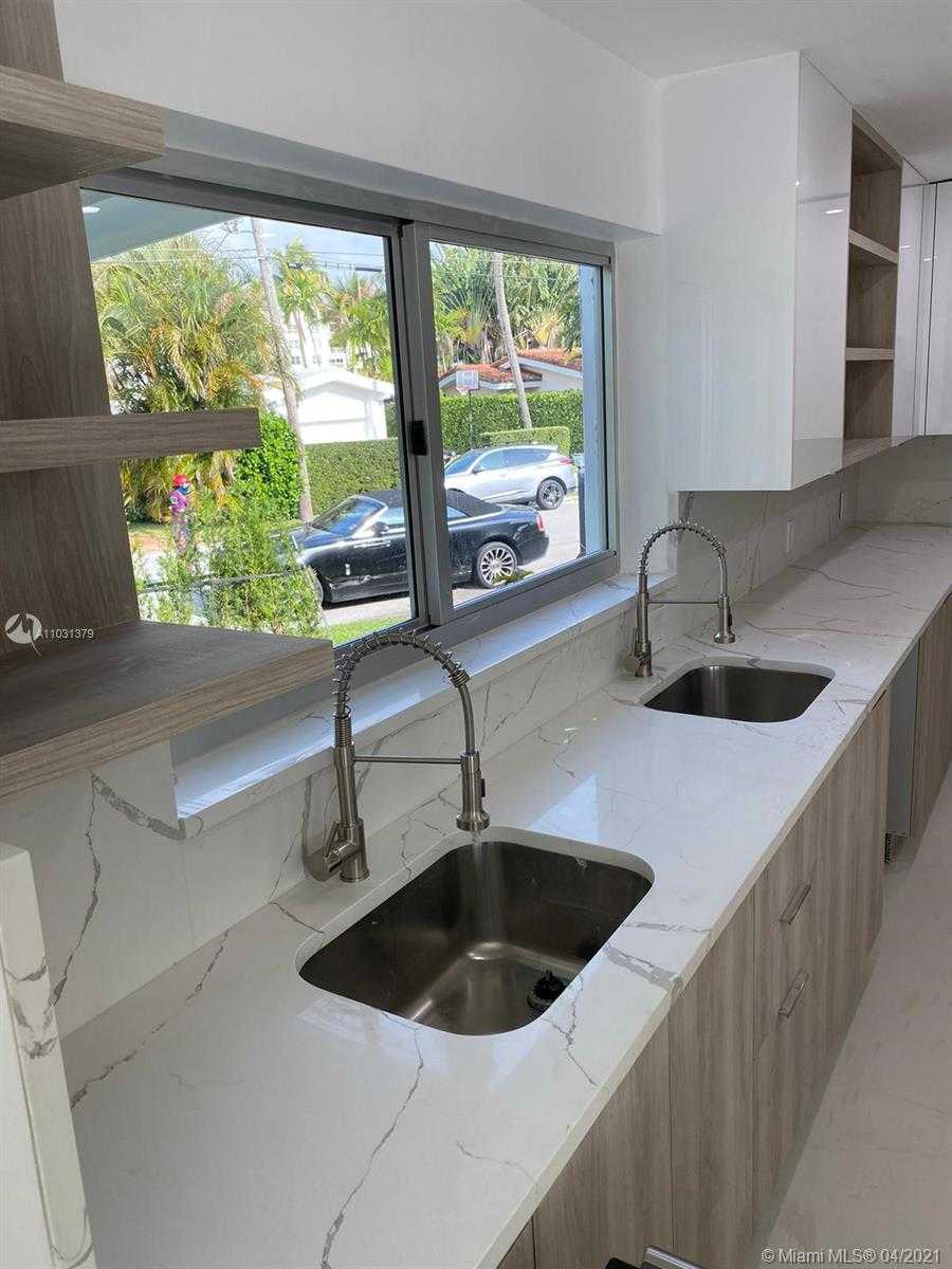 Small Image of 9257 BAY DR #., Surfside Number 8