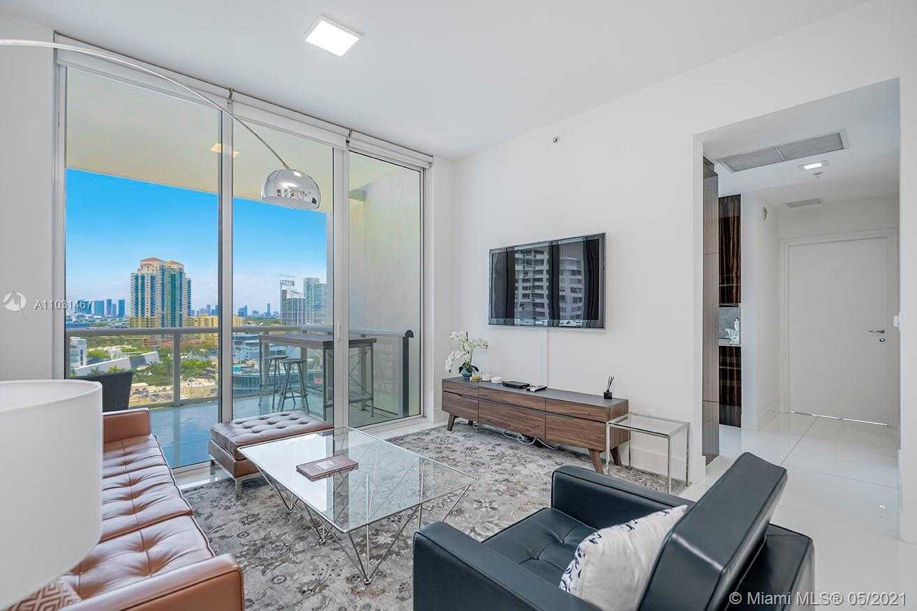 Small Image of 50 SOUTH POINTE DR #1506, Miami Beach Number 10