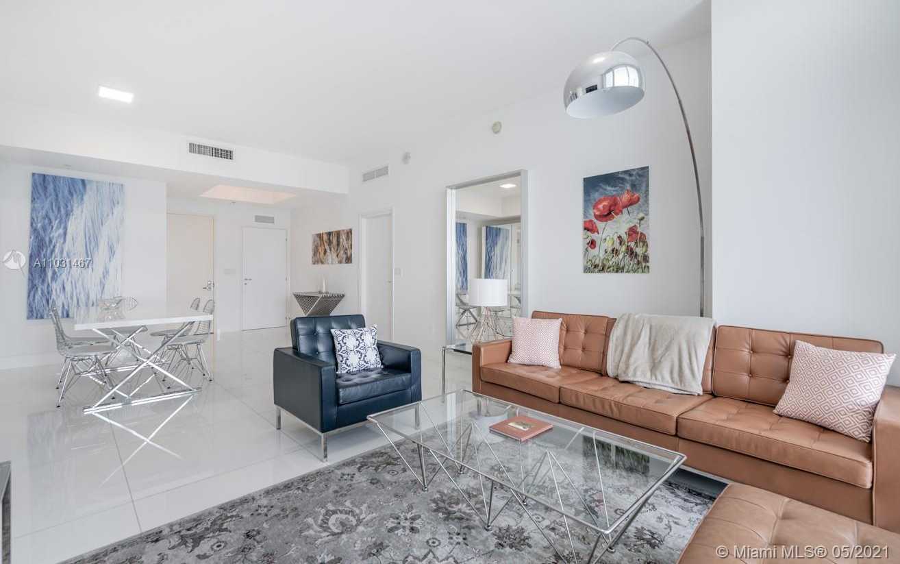 Small Image of 50 SOUTH POINTE DR #1506, Miami Beach Number 12