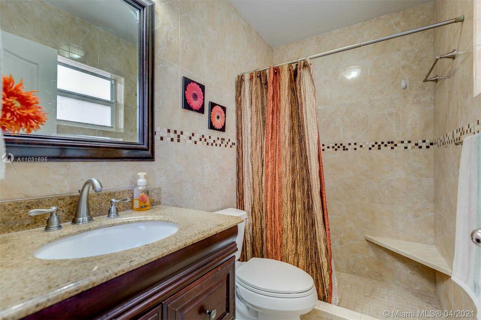 Small Image of 2567 WEST 73RD PL, Hialeah Number 20