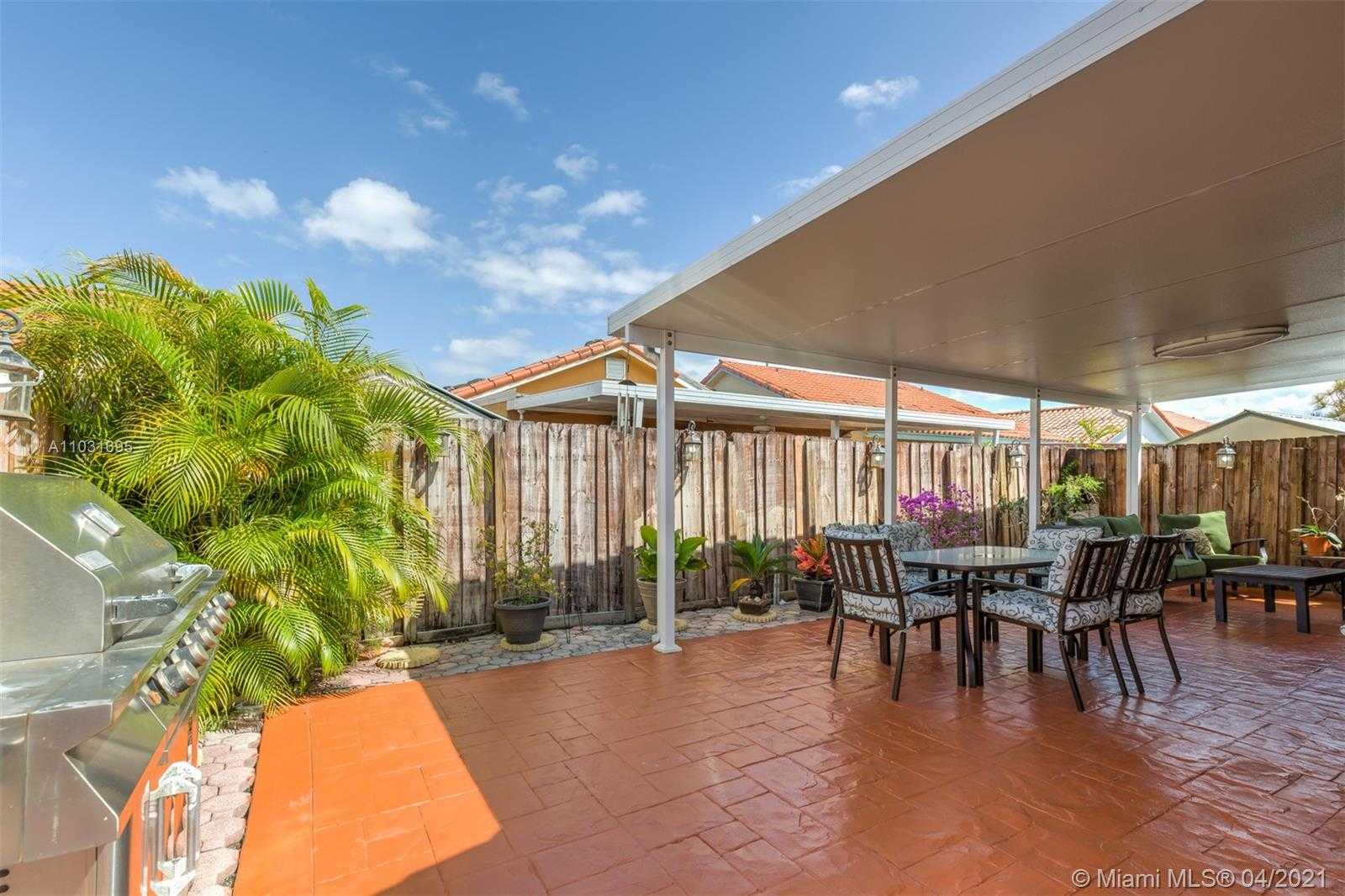 Small Image of 2567 WEST 73RD PL, Hialeah Number 25