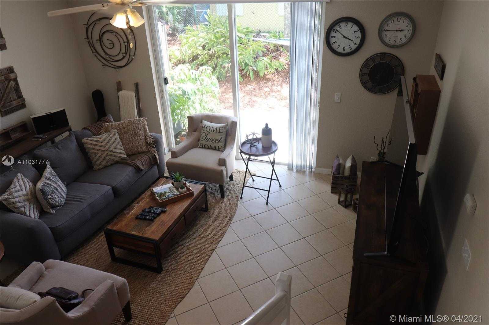 Small Image of 2076 HACIENDA TER #2076, Weston Number 5