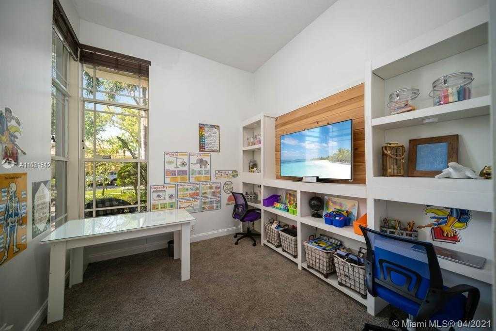 Small Image of 10668 WEST OAK MEADOW LN, Lake Worth Number 12