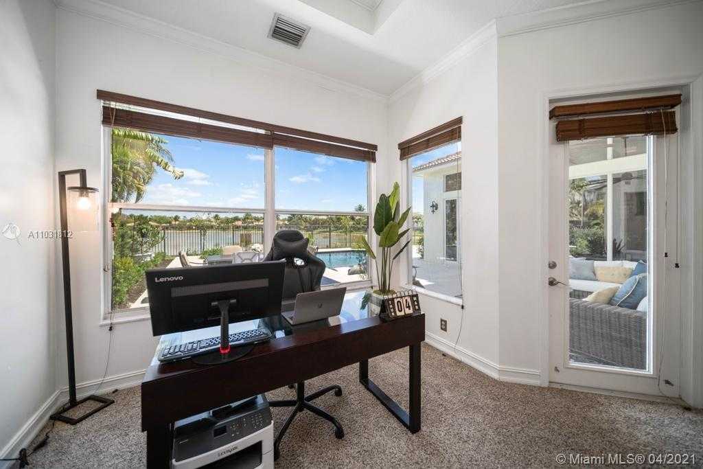 Small Image of 10668 WEST OAK MEADOW LN, Lake Worth Number 17